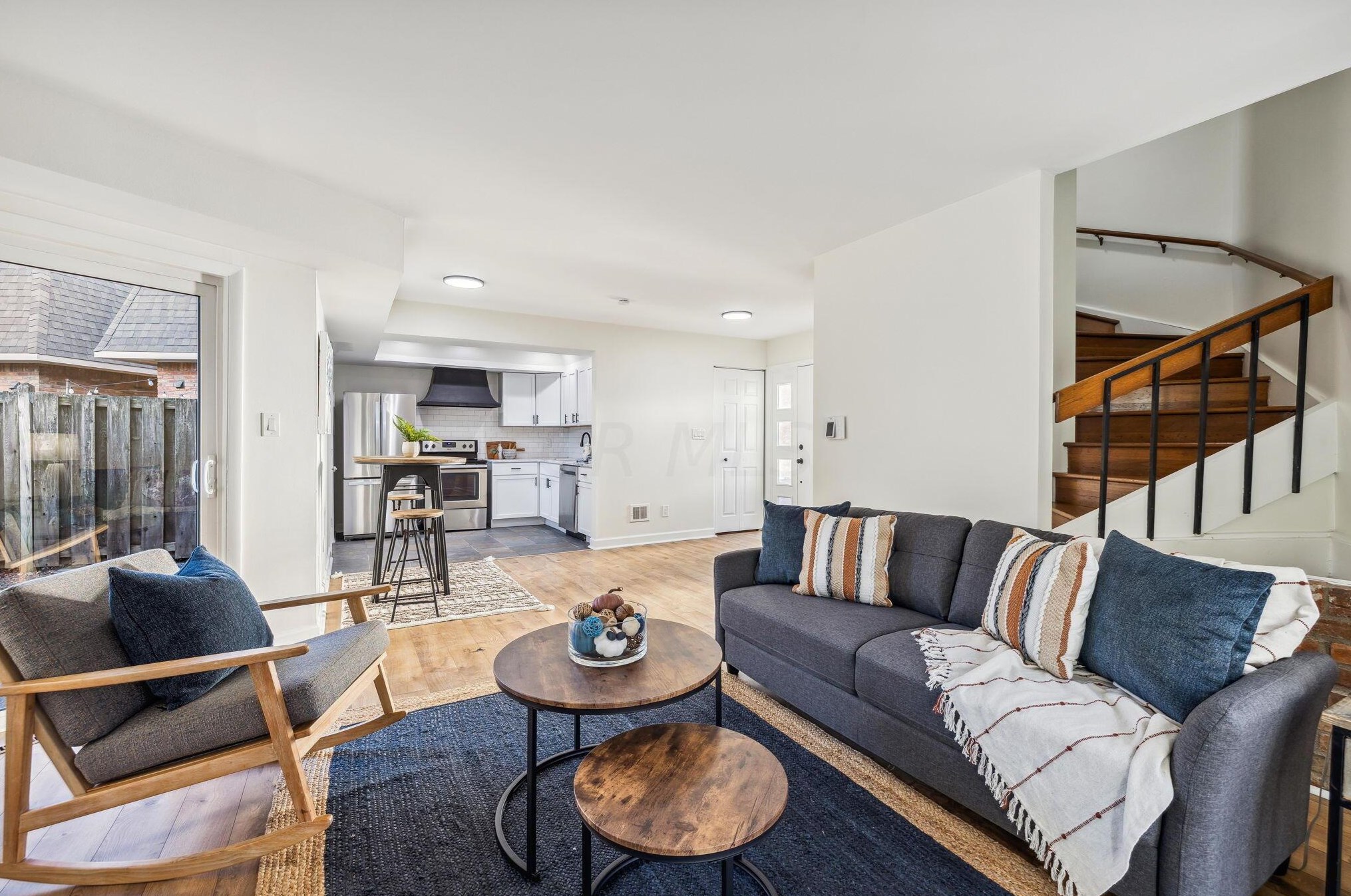 1568 Lafayette Dr, Columbus OH 43220-3867 exterior