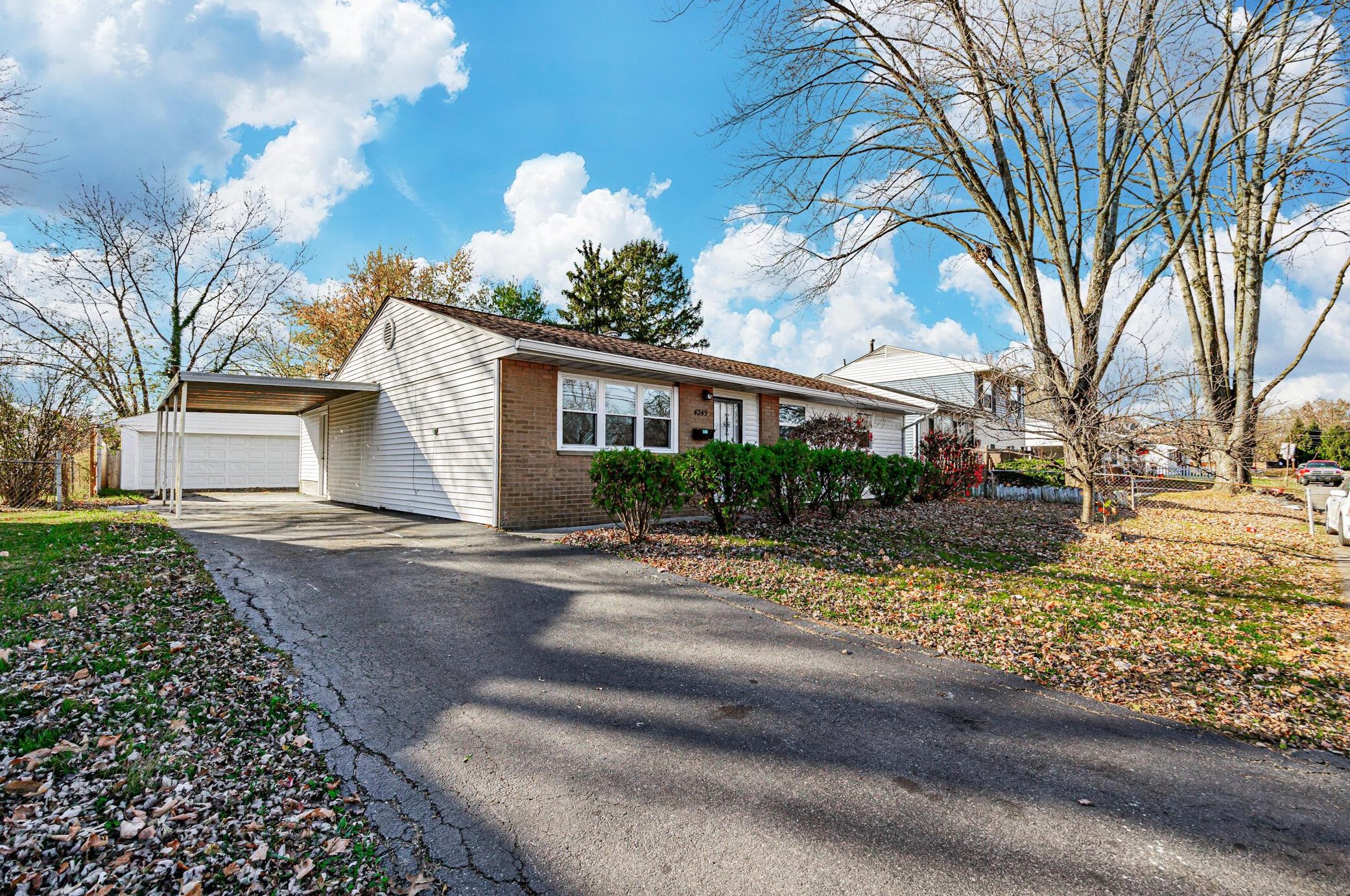 4249 Livingston Ave, Columbus, OH 43227-2430