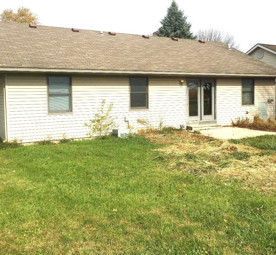 131 Troy St, Saint Paris, OH 43072-9402