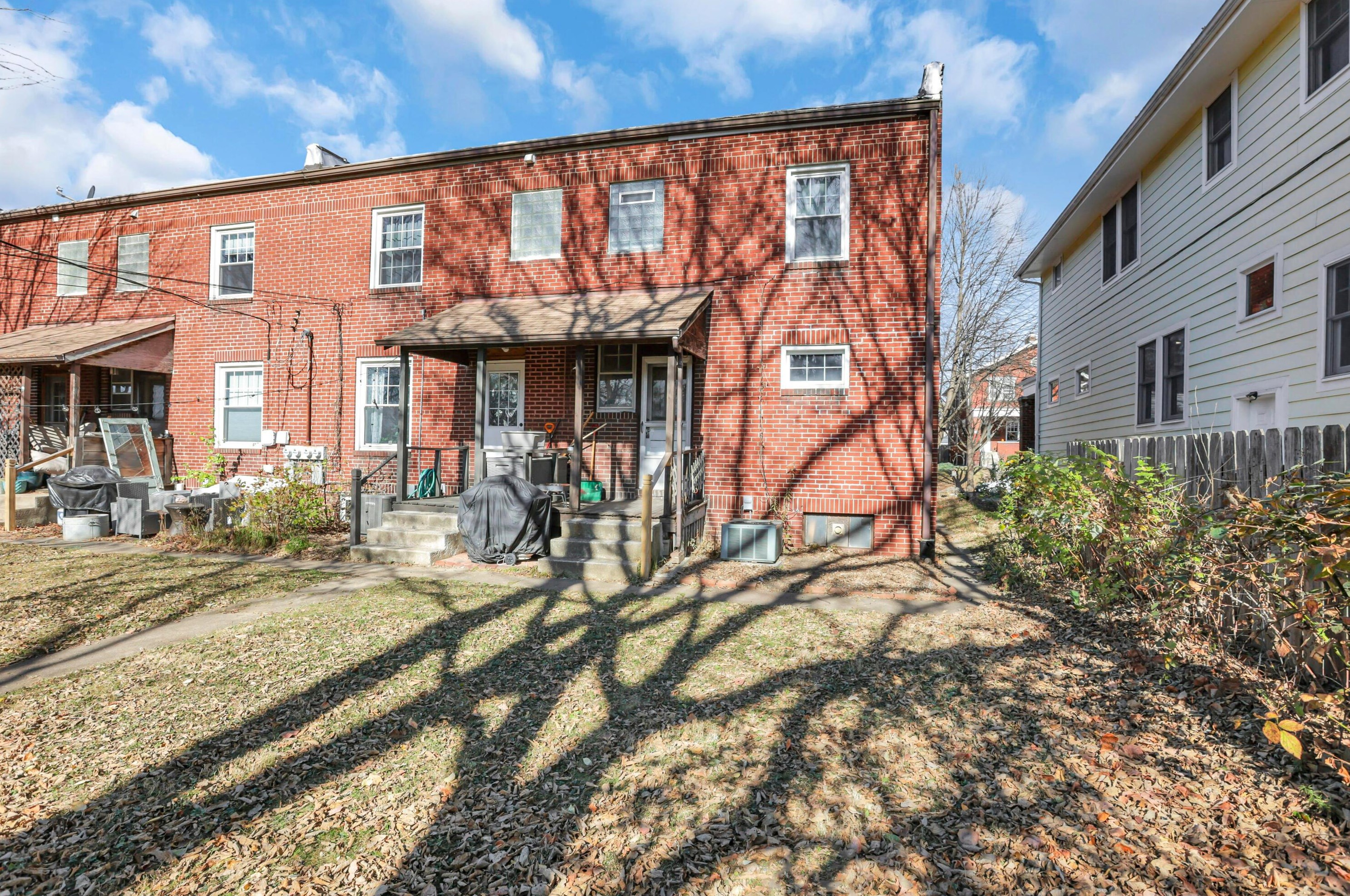 43 Weber Rd, Columbus OH 43202-2234 exterior