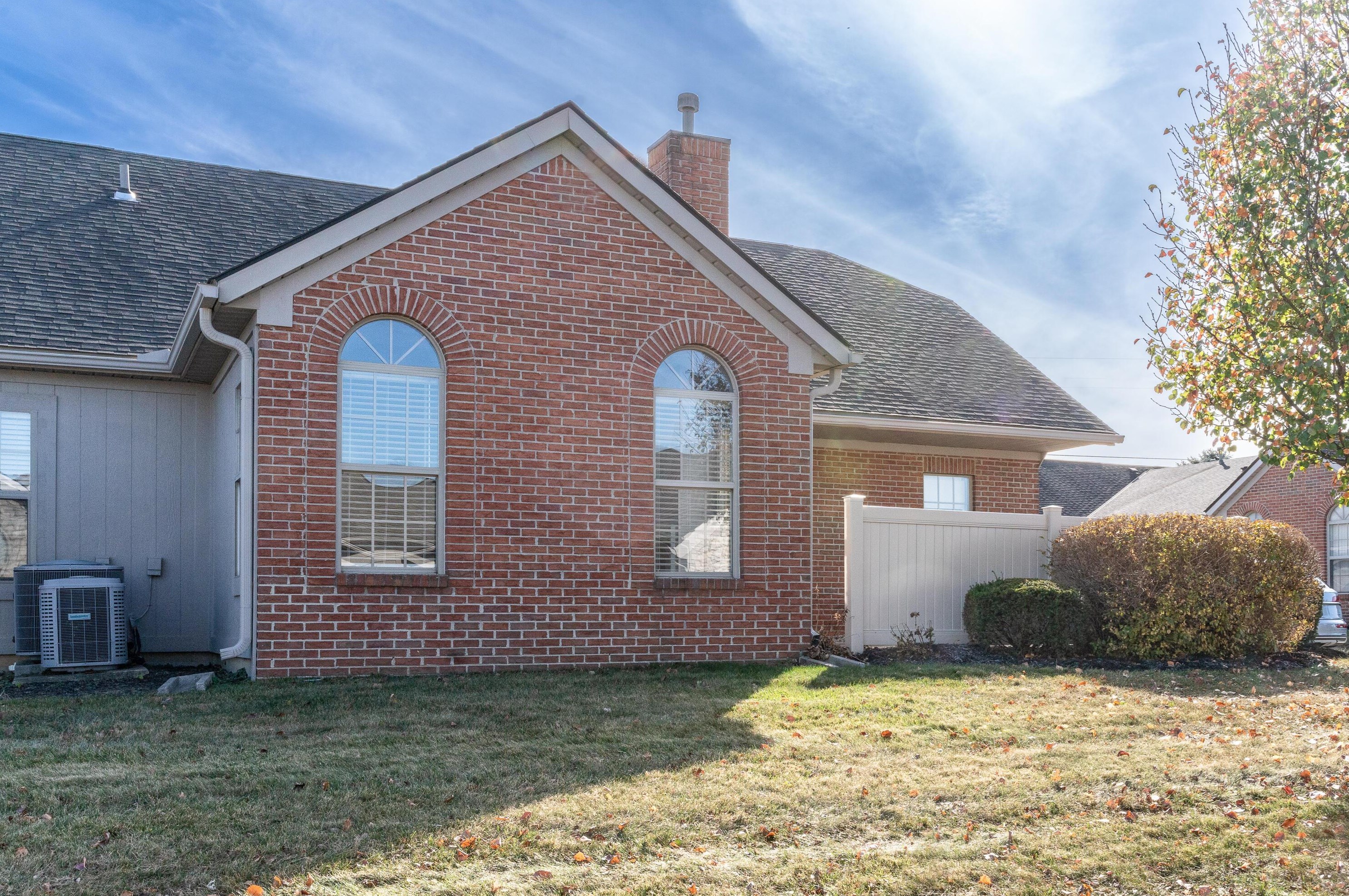 2119 Ravine Woods Dr #8-2119, Darbydale, OH 43123