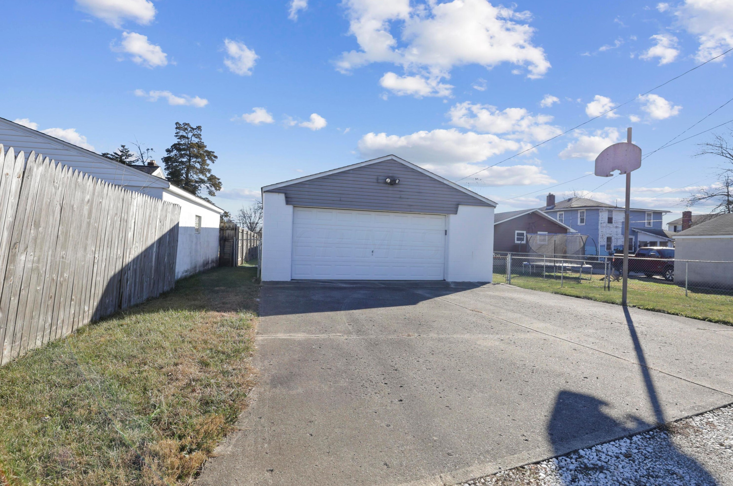 1137 Brown Rd, Columbus OH 43223-3003 exterior