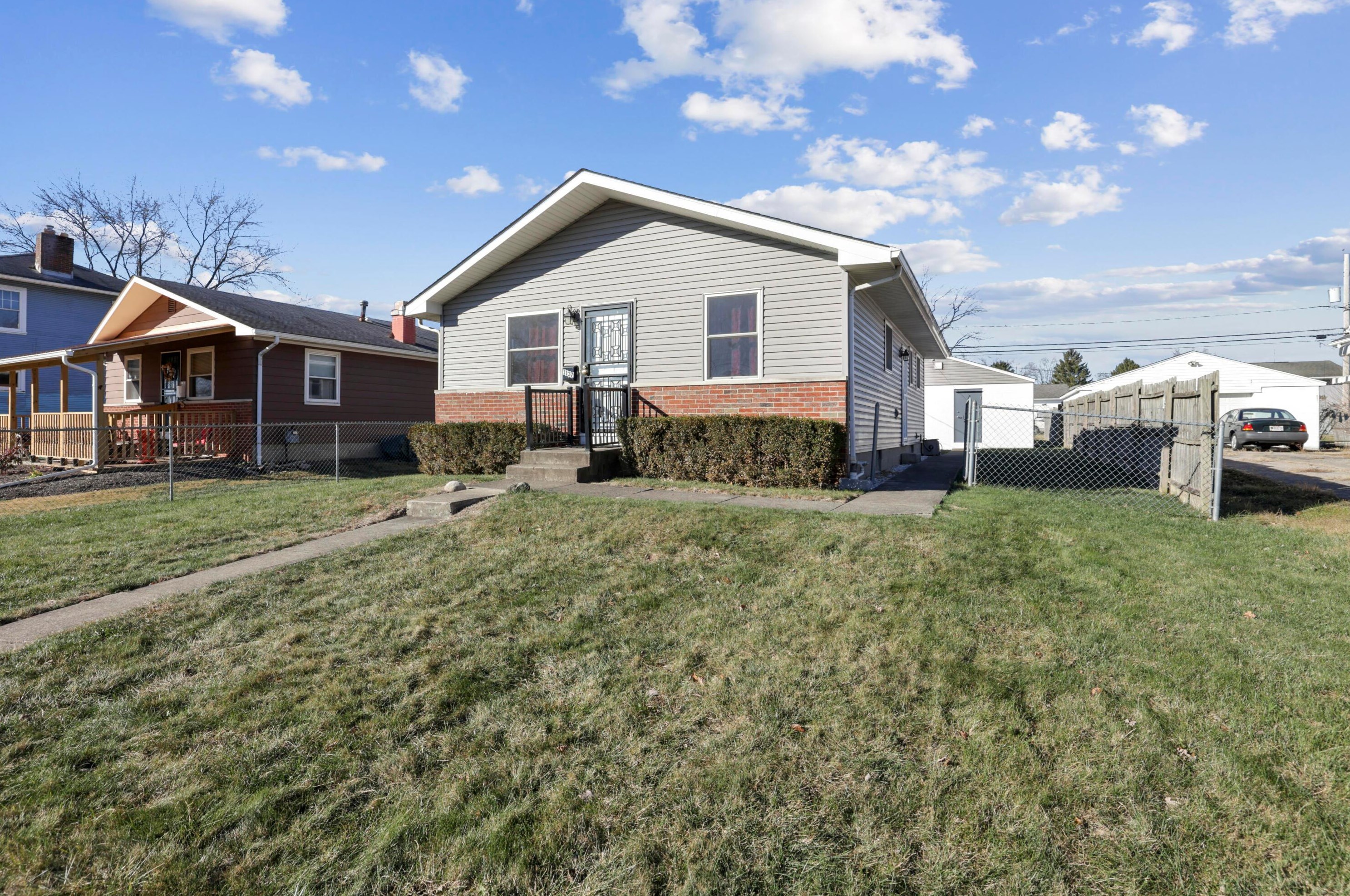 1137 Brown Rd, Columbus OH 43223-3003 exterior