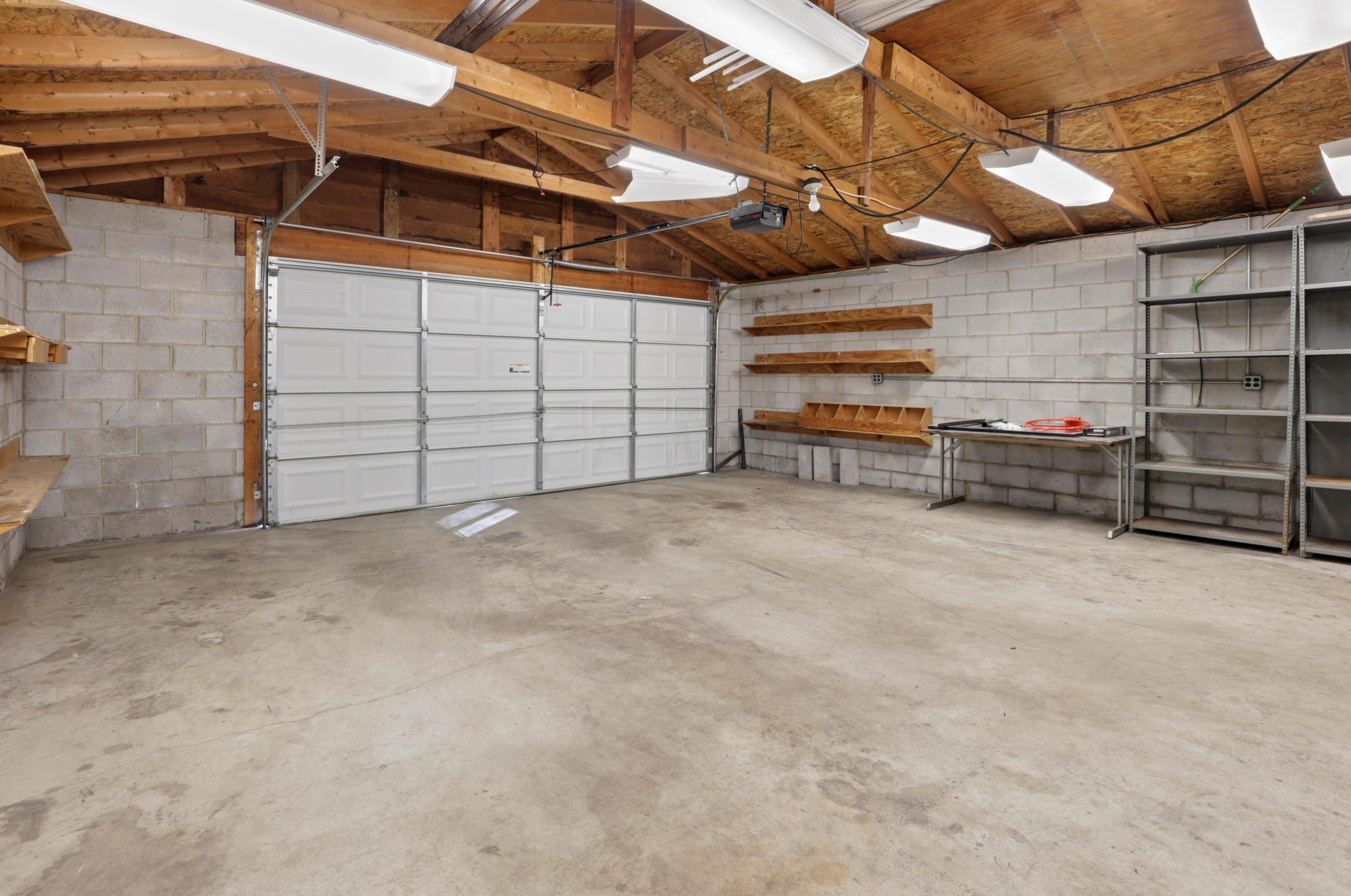 1137 Brown Rd, Columbus OH 43223-3003 exterior