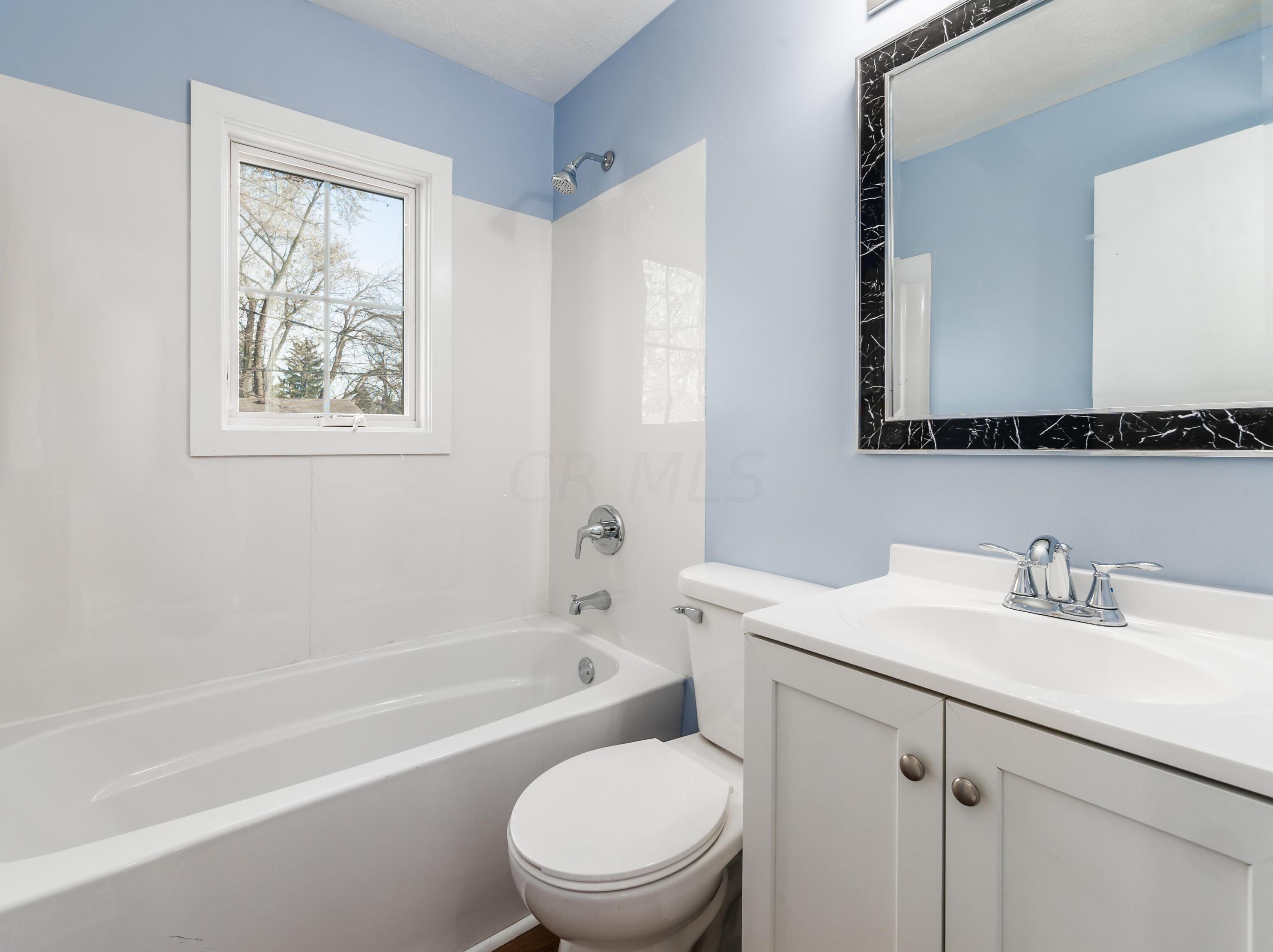 2258 Ontario St, Columbus OH  43211-2005 exterior