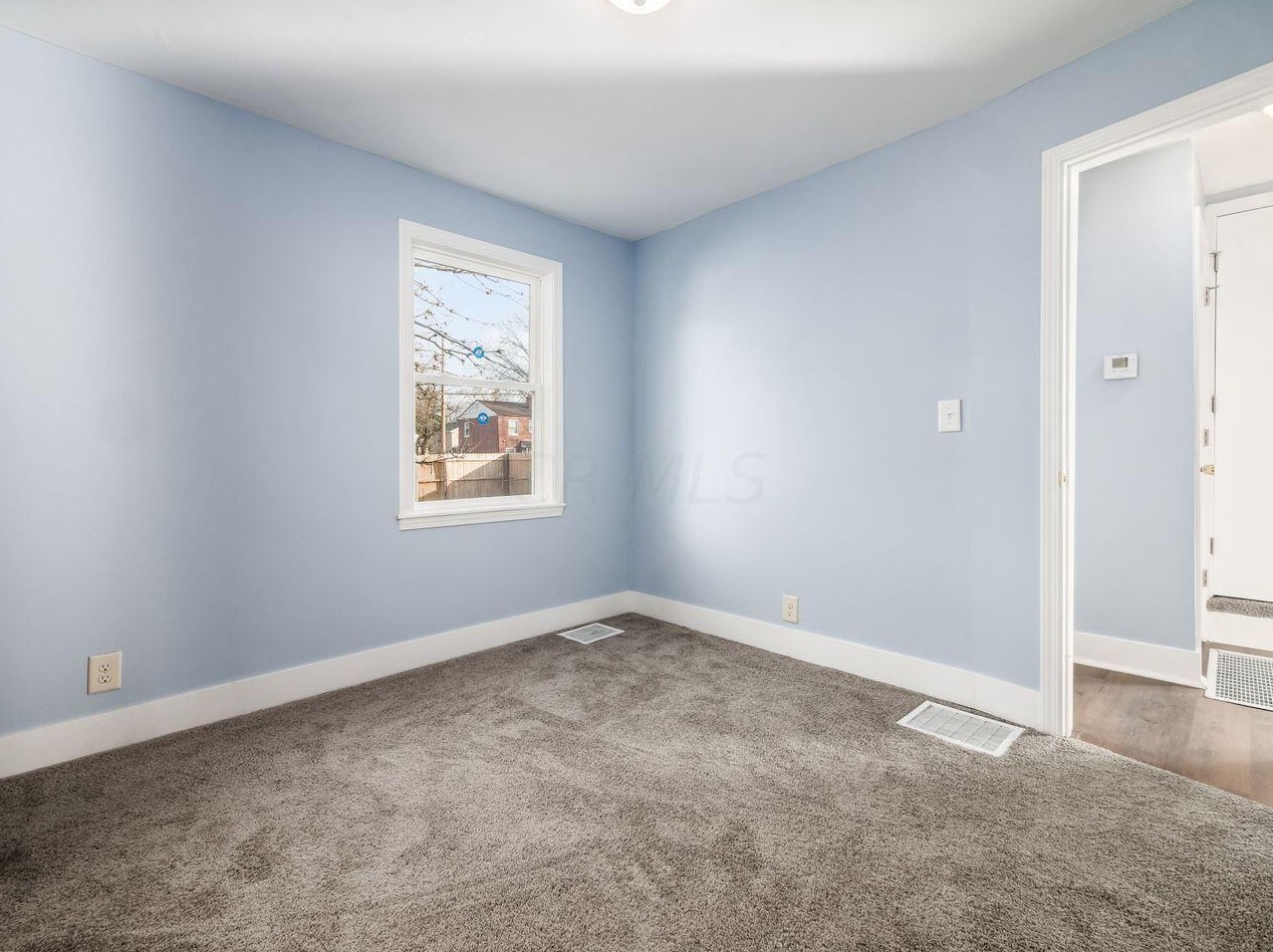 2258 Ontario St, Columbus OH  43211-2005 exterior