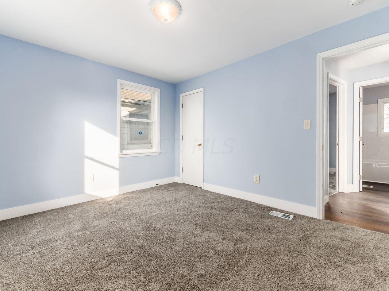 2258 Ontario St, Columbus OH  43211-2005 exterior