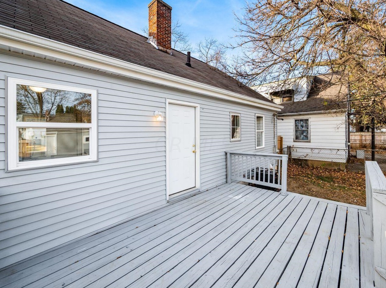 2258 Ontario St, Columbus OH  43211-2005 exterior