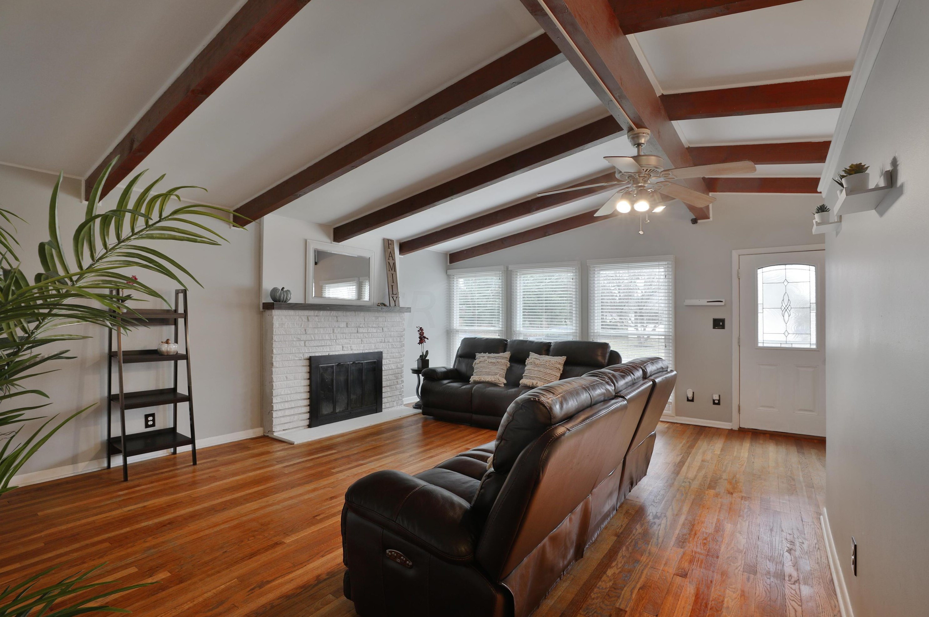 1108 Elmore Ave, Columbus OH  43224-2715 exterior