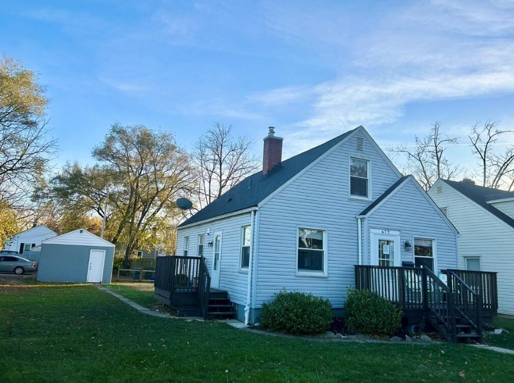 677 Jeffrey Pl, Columbus, OH 43214-1828