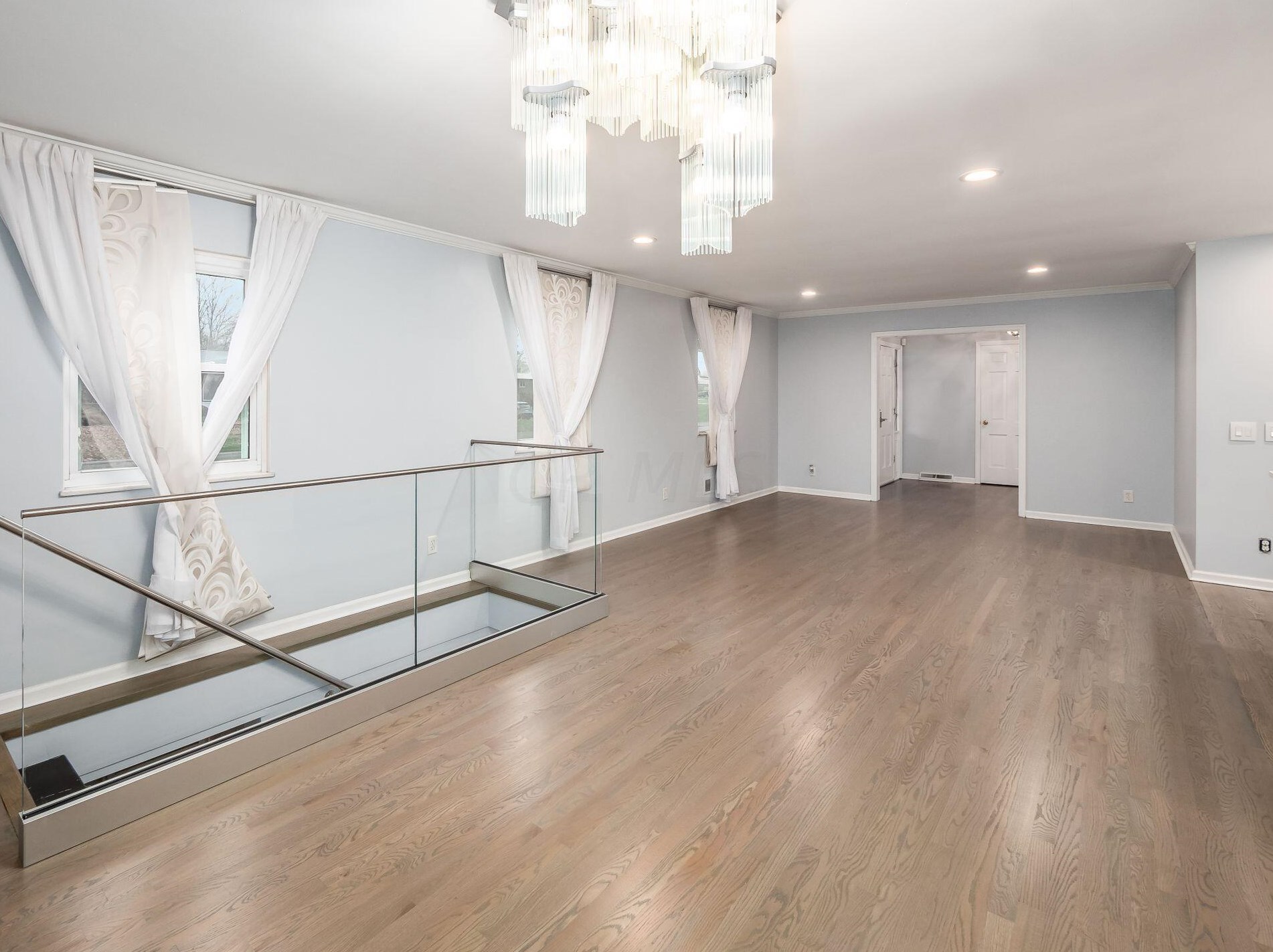 2511 Schaaf Dr, Columbus OH  43209-3209 exterior