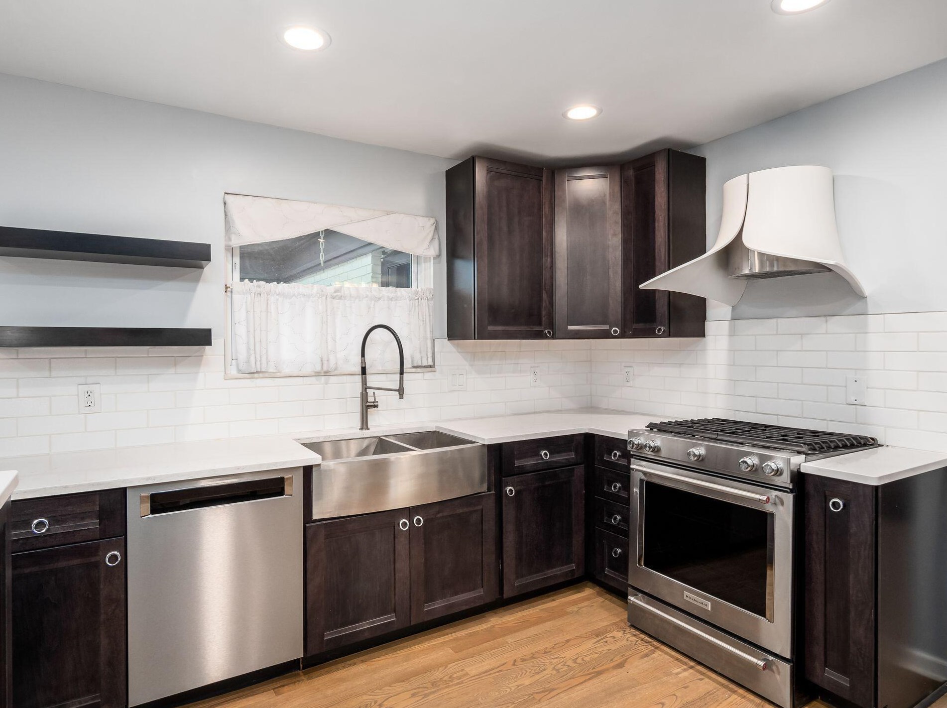 2511 Schaaf Dr, Columbus OH  43209-3209 exterior