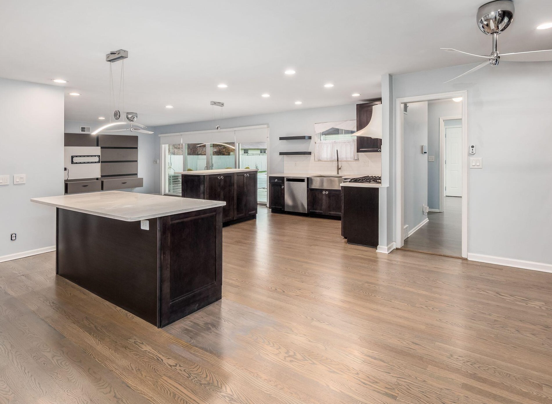 2511 Schaaf Dr, Columbus OH  43209-3209 exterior