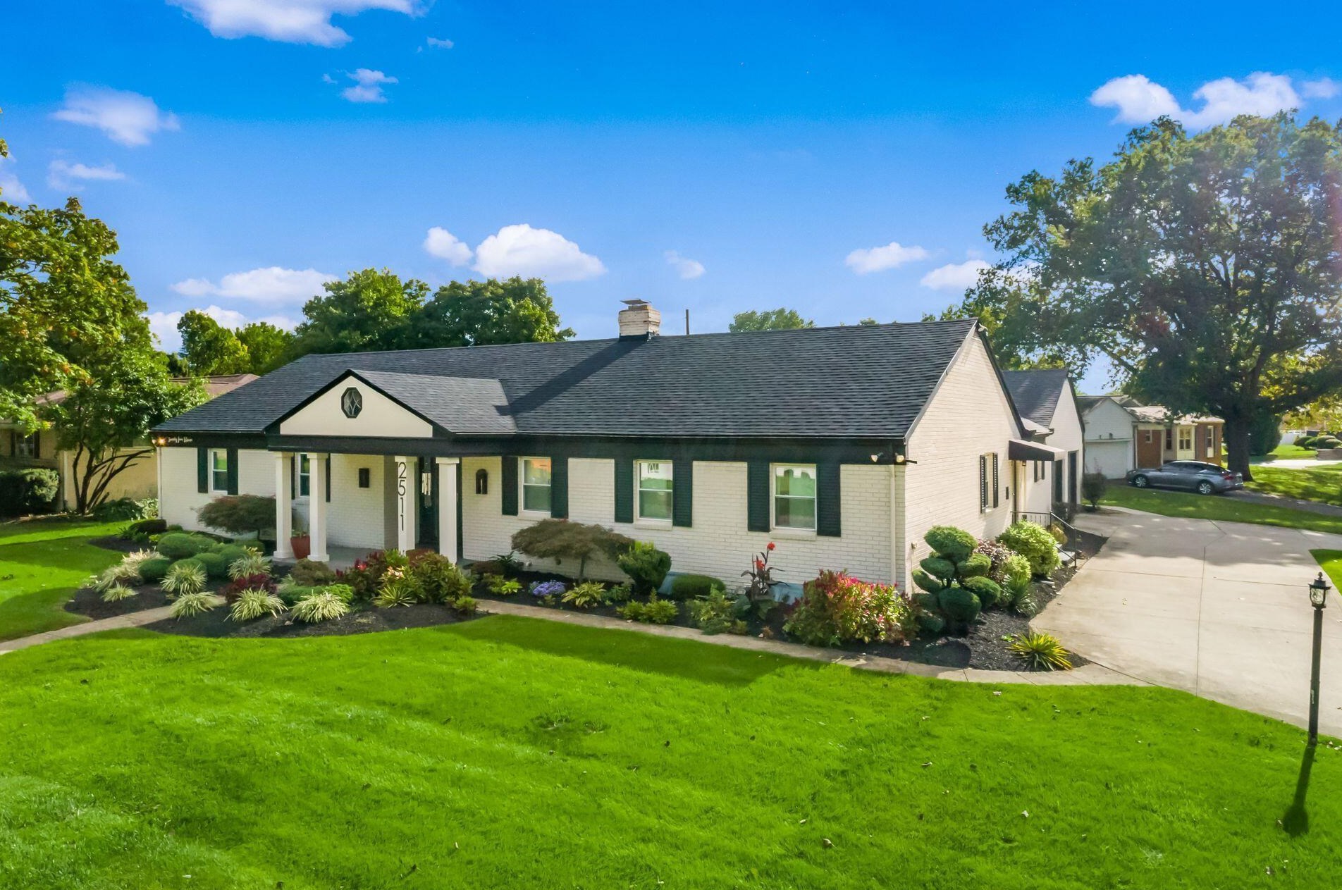 2511 Schaaf Dr, Columbus OH  43209-3209 exterior