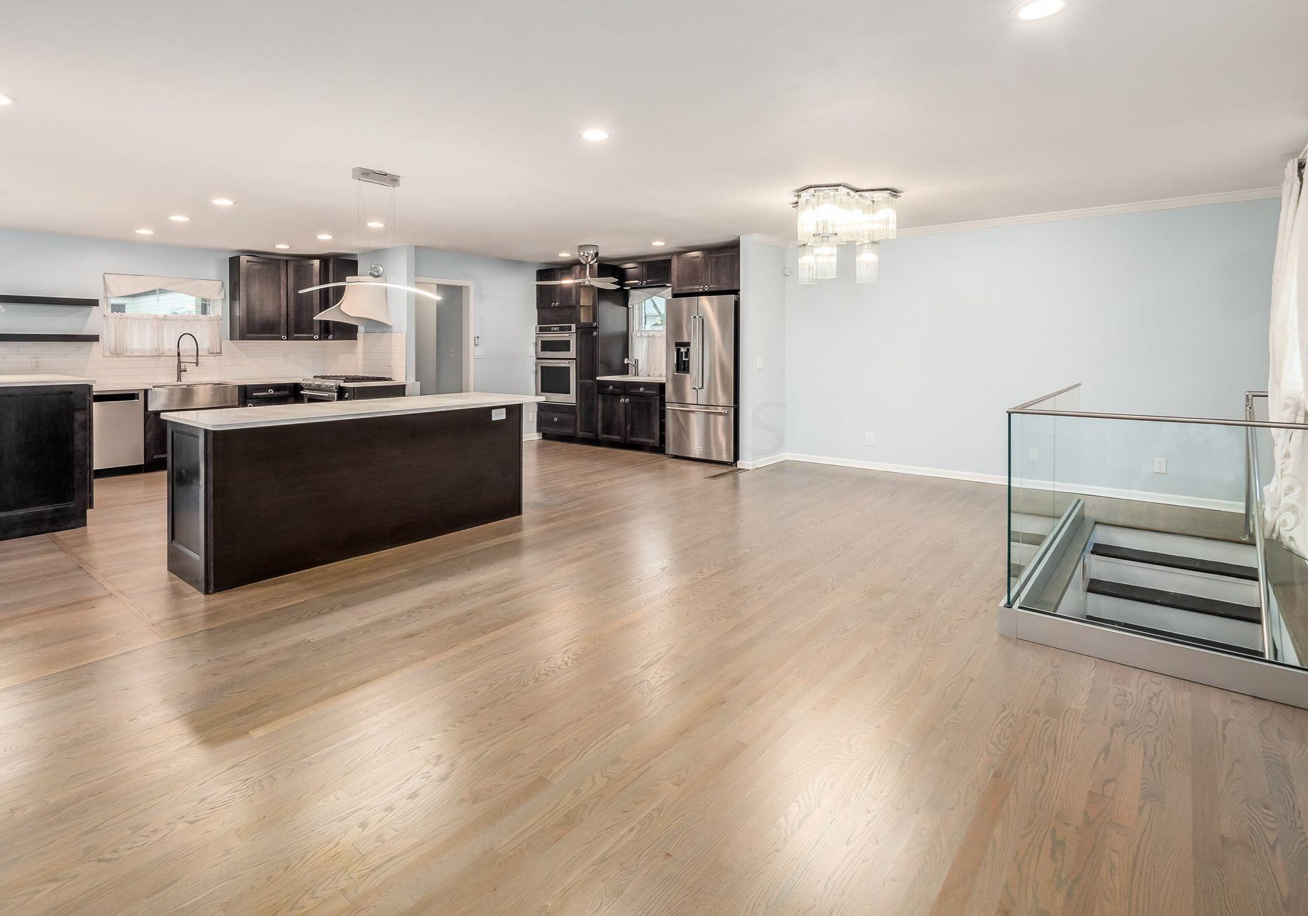 2511 Schaaf Dr, Columbus OH  43209-3209 exterior