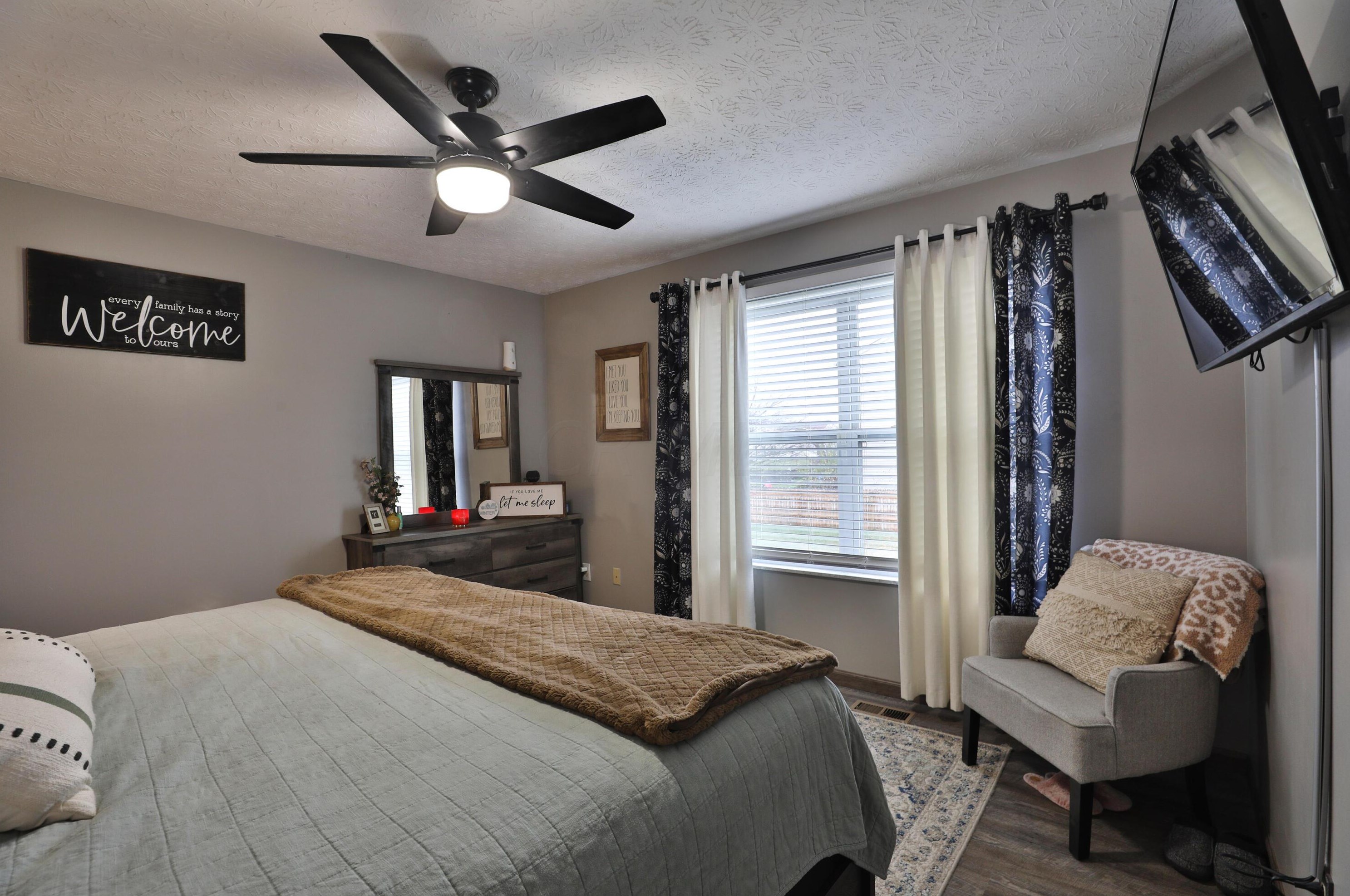 580 Euclid Ave, Ashville OH  43103-2512 exterior