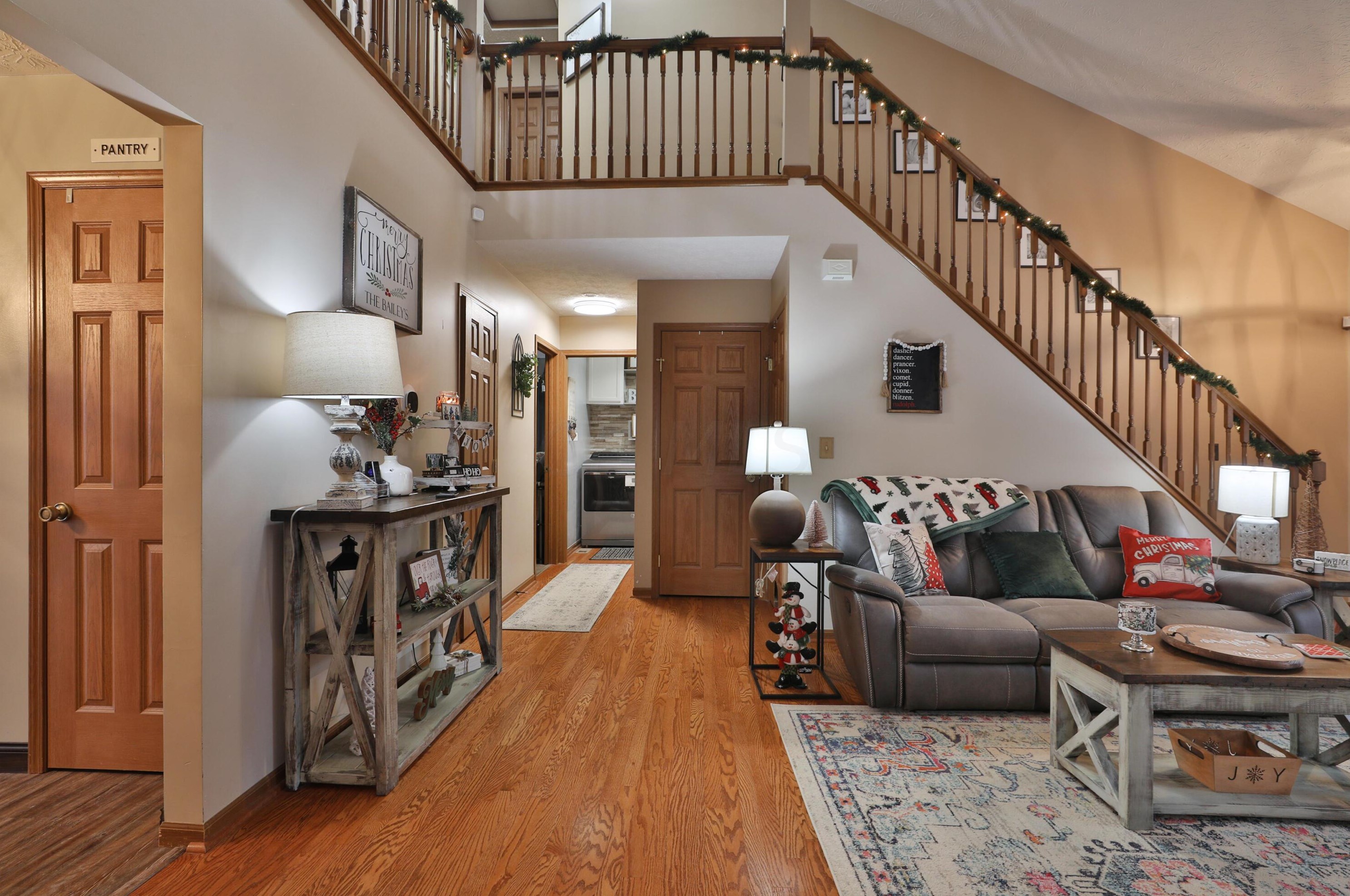 580 Euclid Ave, Ashville OH  43103-2512 exterior