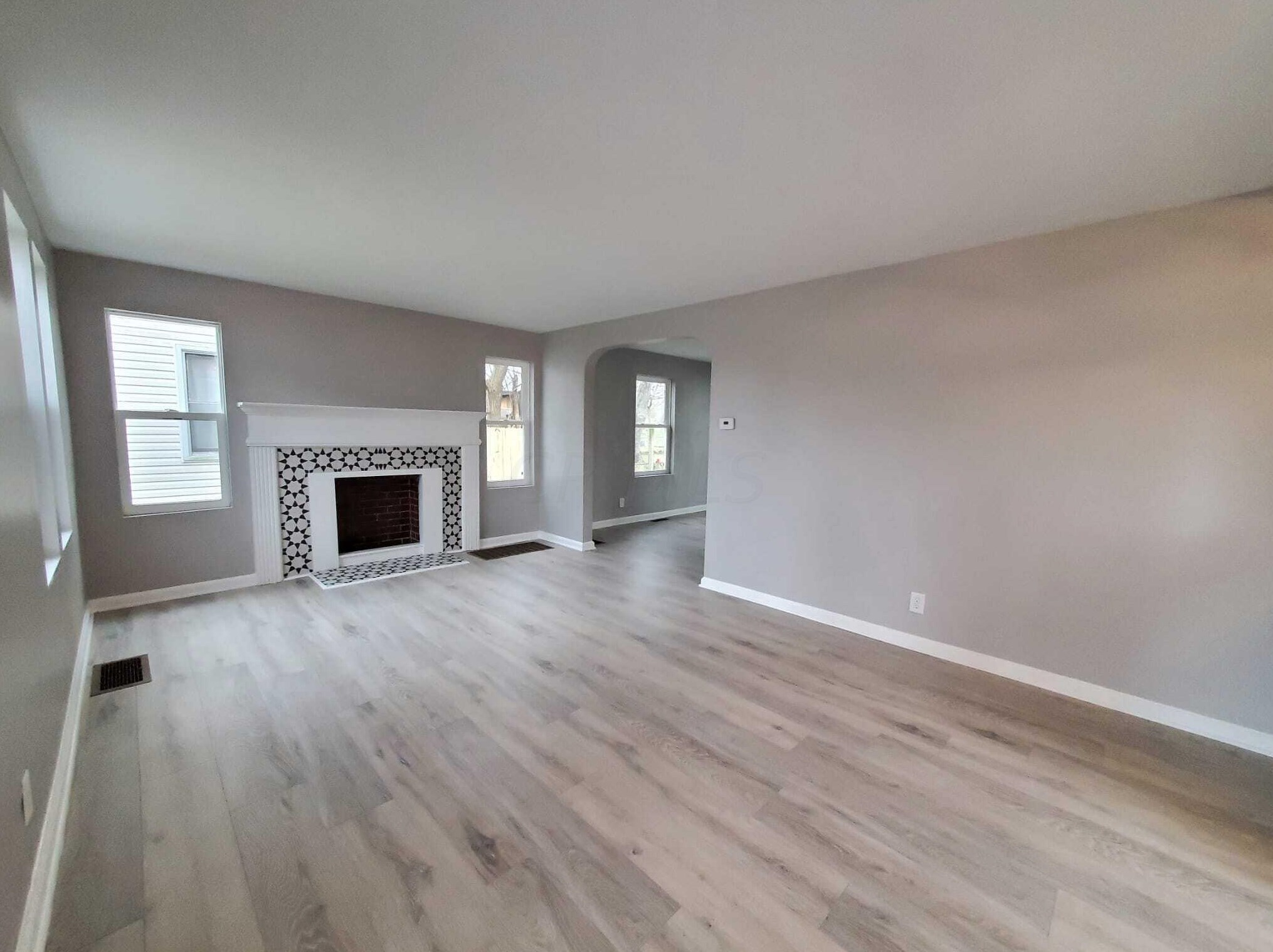 2357 Taylor Ave, Columbus OH  43211-2358 exterior