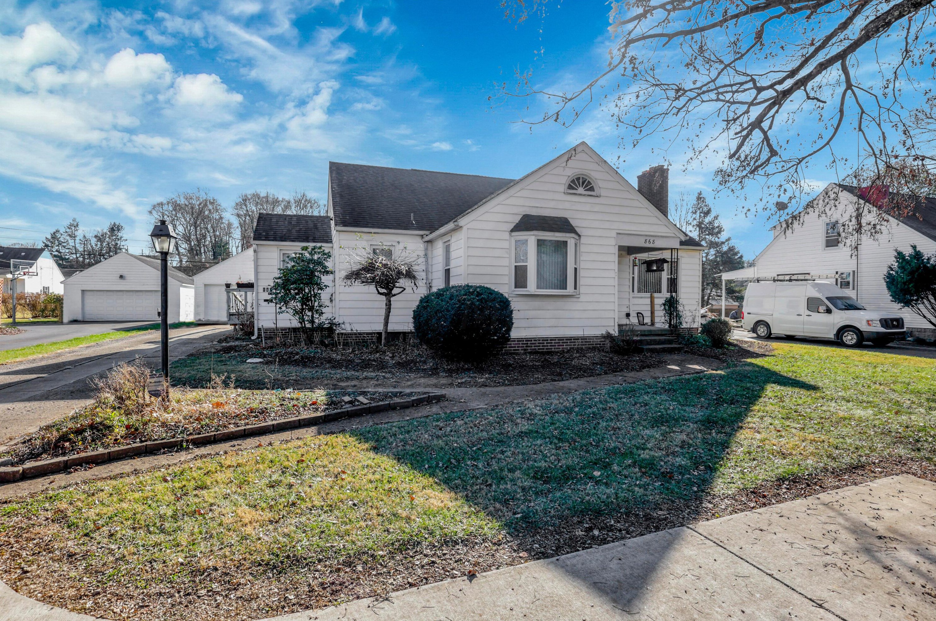 868 Pleasantville Rd, Lancaster, OH 43130-3334