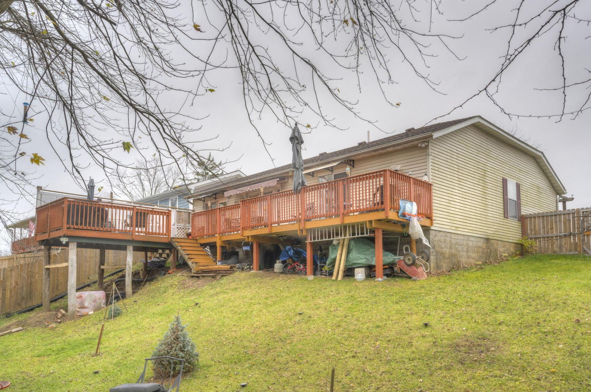 1650 Westbrook Dr, Columbus, OH 43223-3757