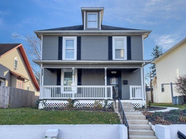 121 Lincoln Pl, Urbana, OH 43078-1427