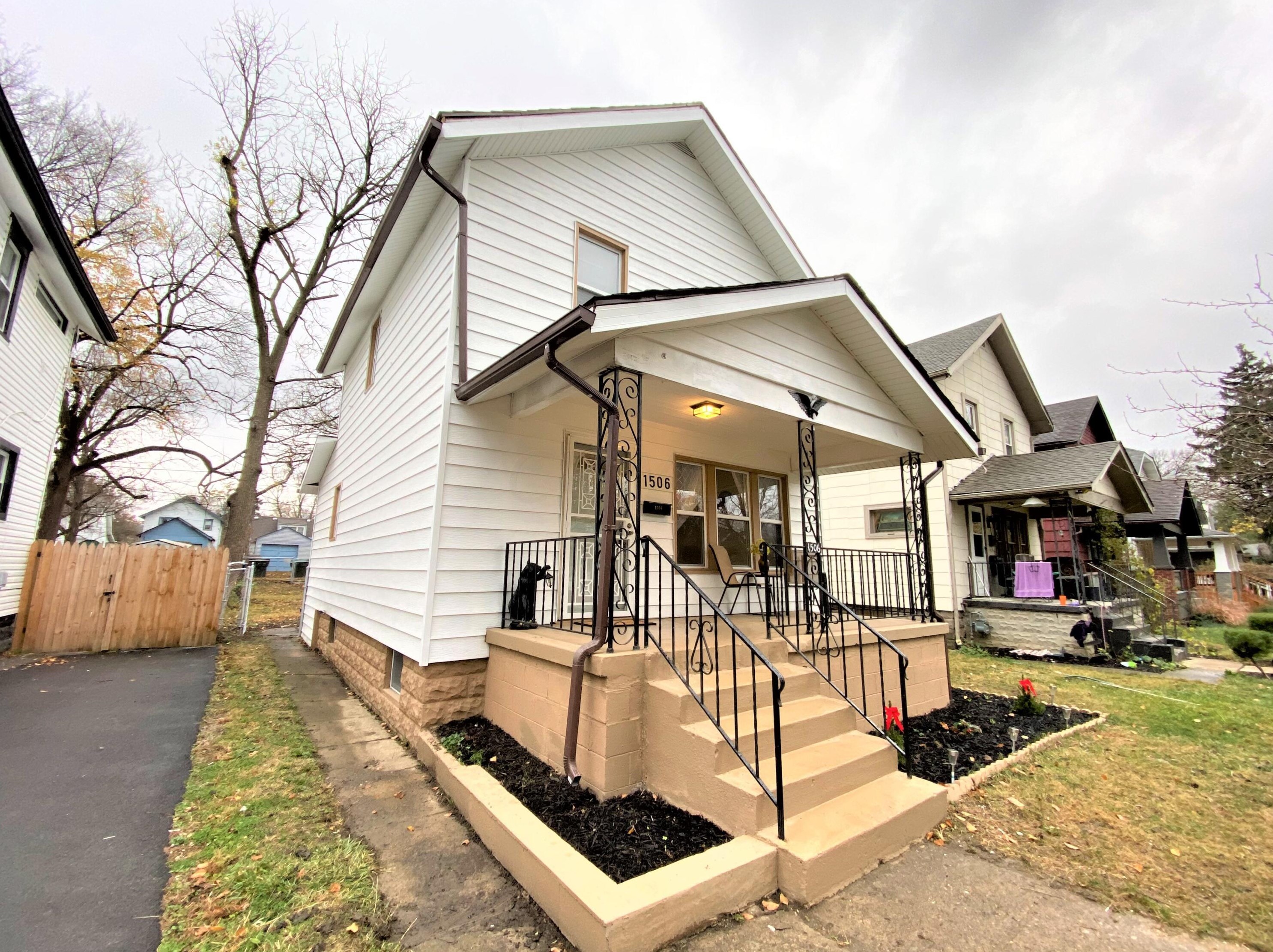 1506 Aberdeen Ave, Columbus, OH 43211-1453