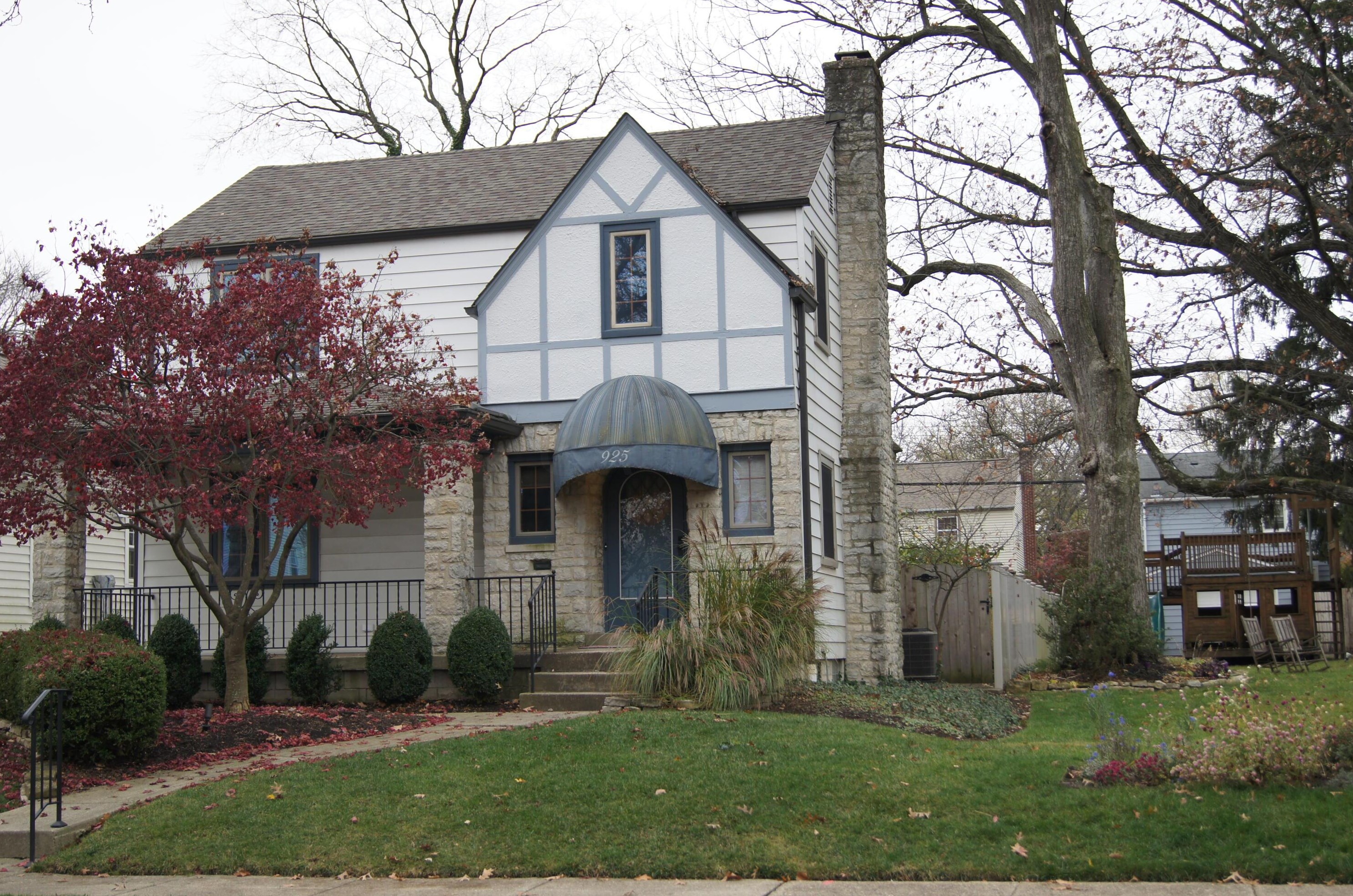 925 Chelsea Ave, Columbus, OH 43209-2522