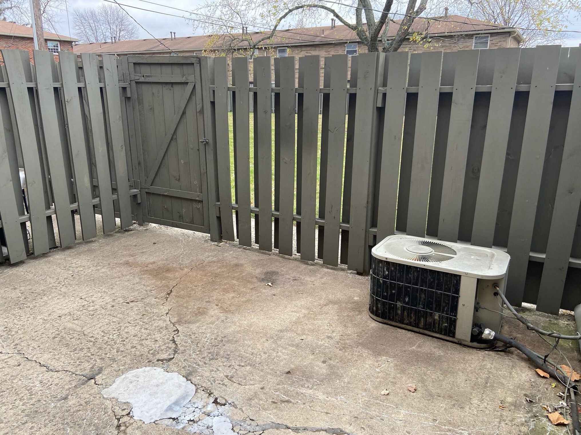 5742 Pine Tree St, Columbus OH  43229-3787 exterior