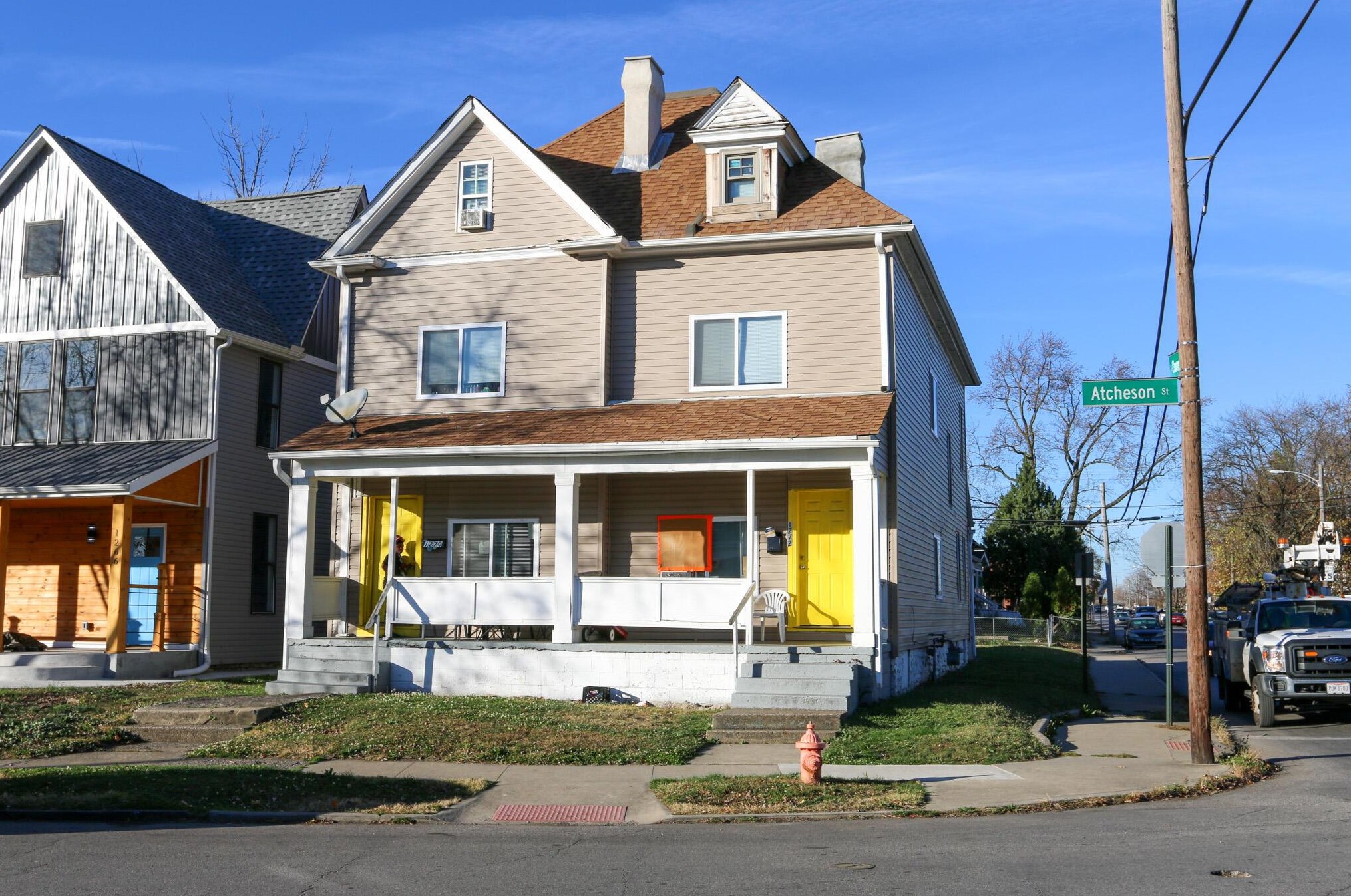 1270 Atcheson St, Columbus OH  43203-1114 exterior