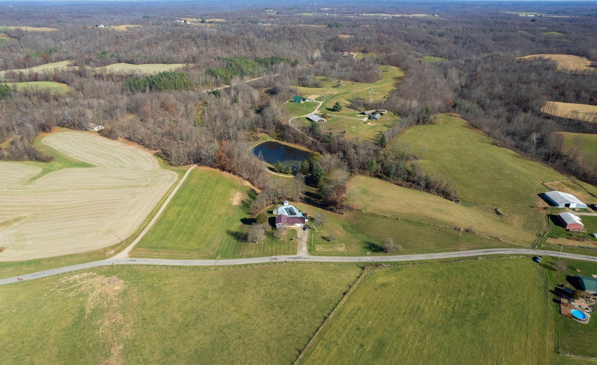 9340 Stoneburner Rd, Crooksville OH  43731-9430 exterior