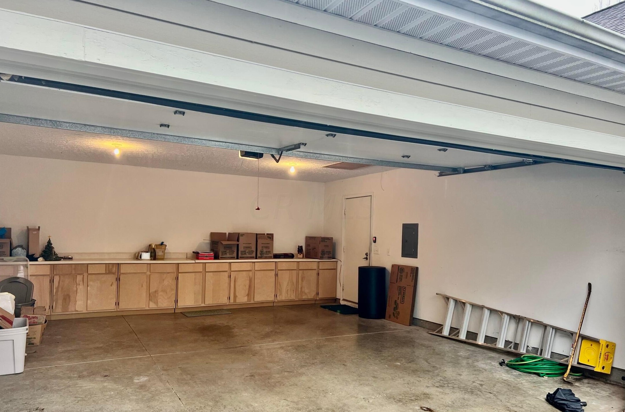 821 Windward Ln, Columbus OH 43230-6833 exterior