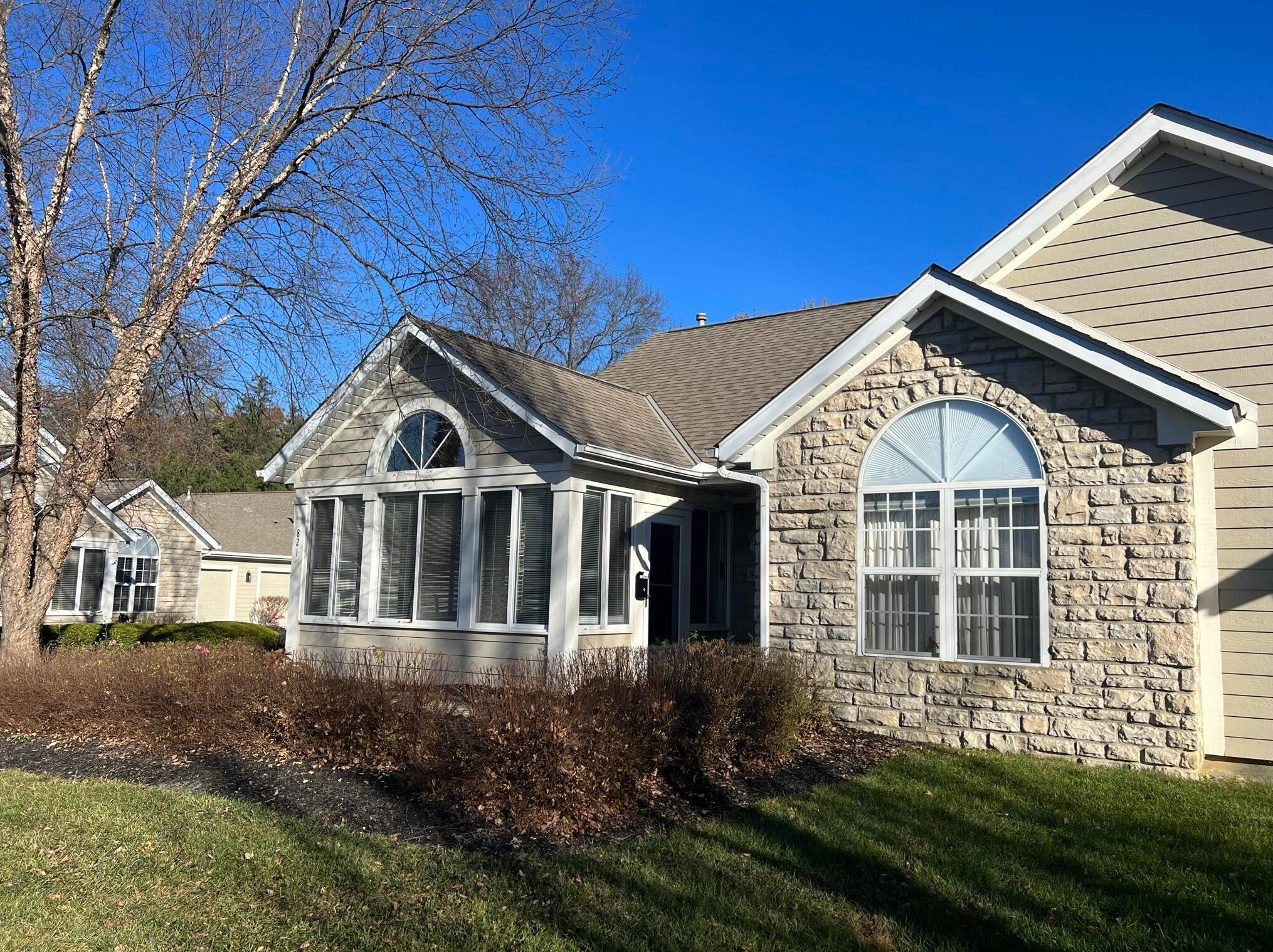 821 Windward Ln, Columbus, OH 43230-6833
