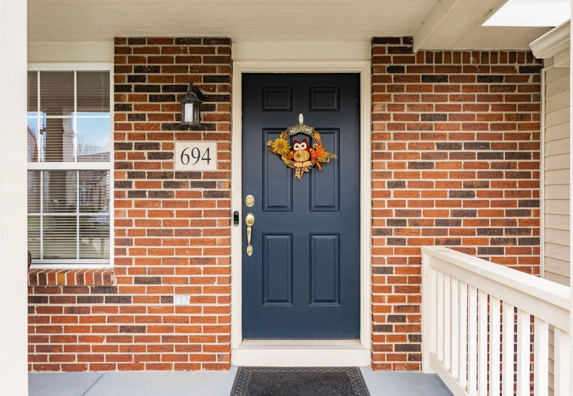 694 Meadows Dr, Delaware, OH 43015-8163