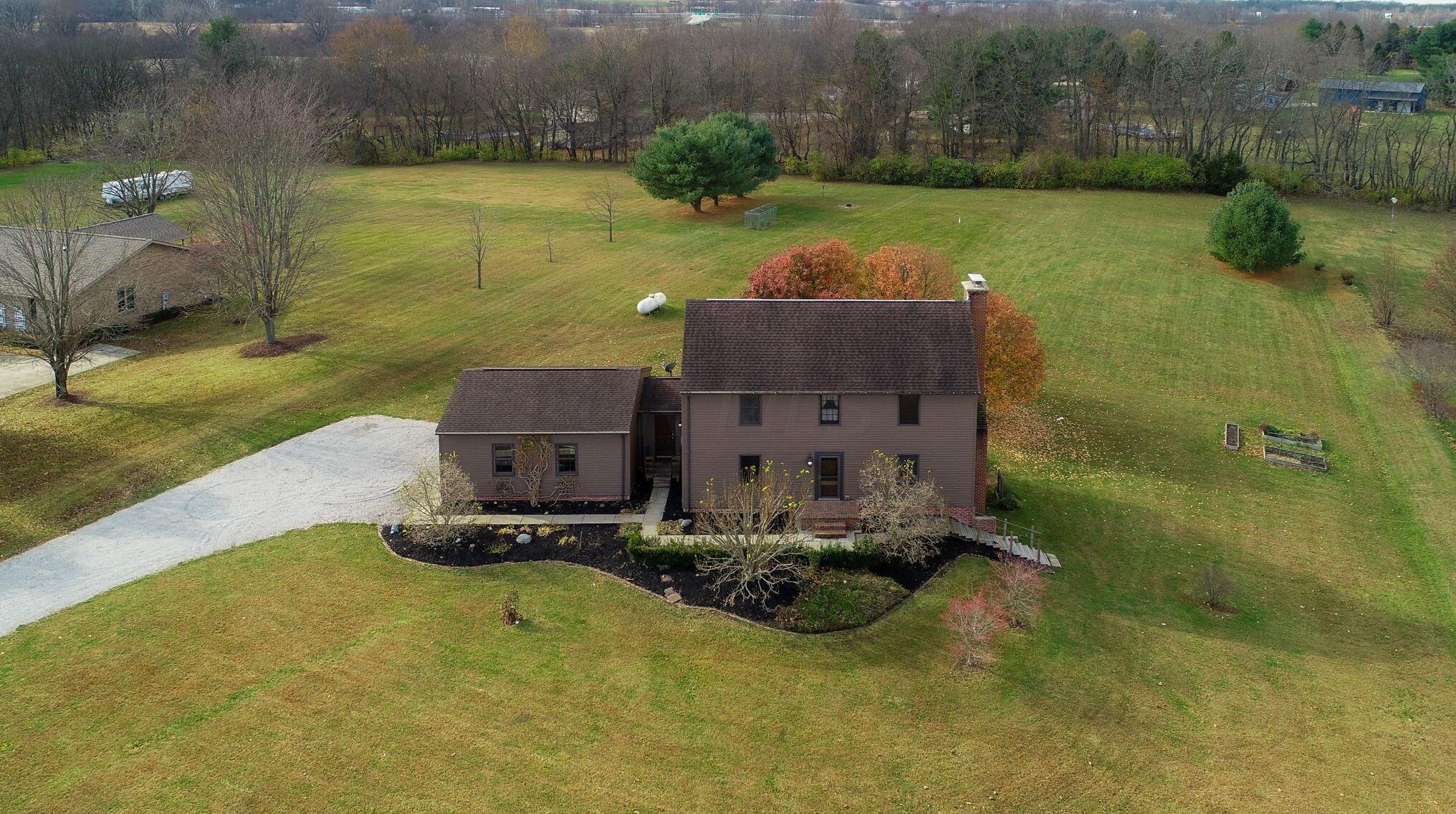 5519 Carnes Rd, Carroll, OH 43112