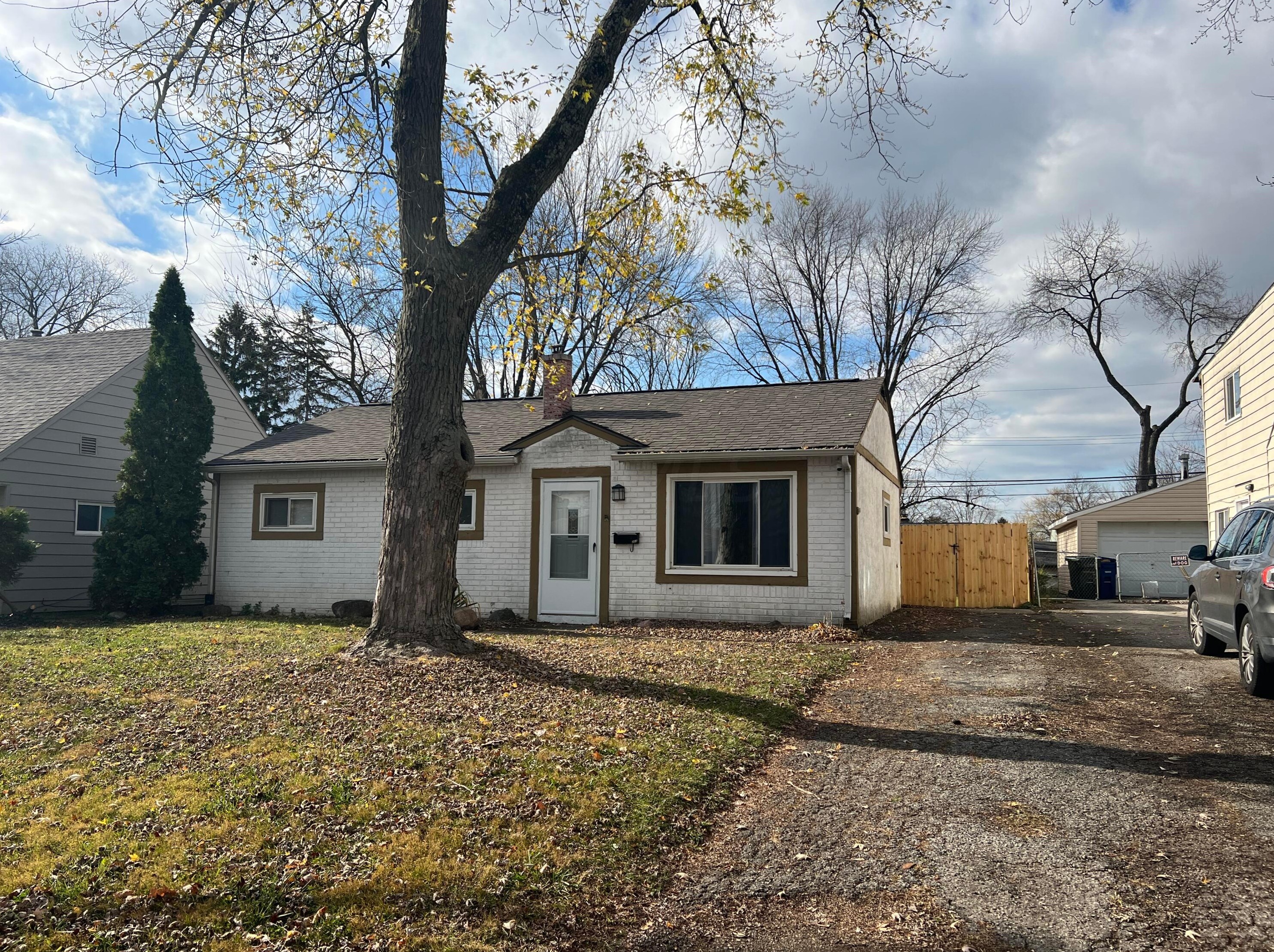 1303 Elderwood Ave, Columbus, OH 43227