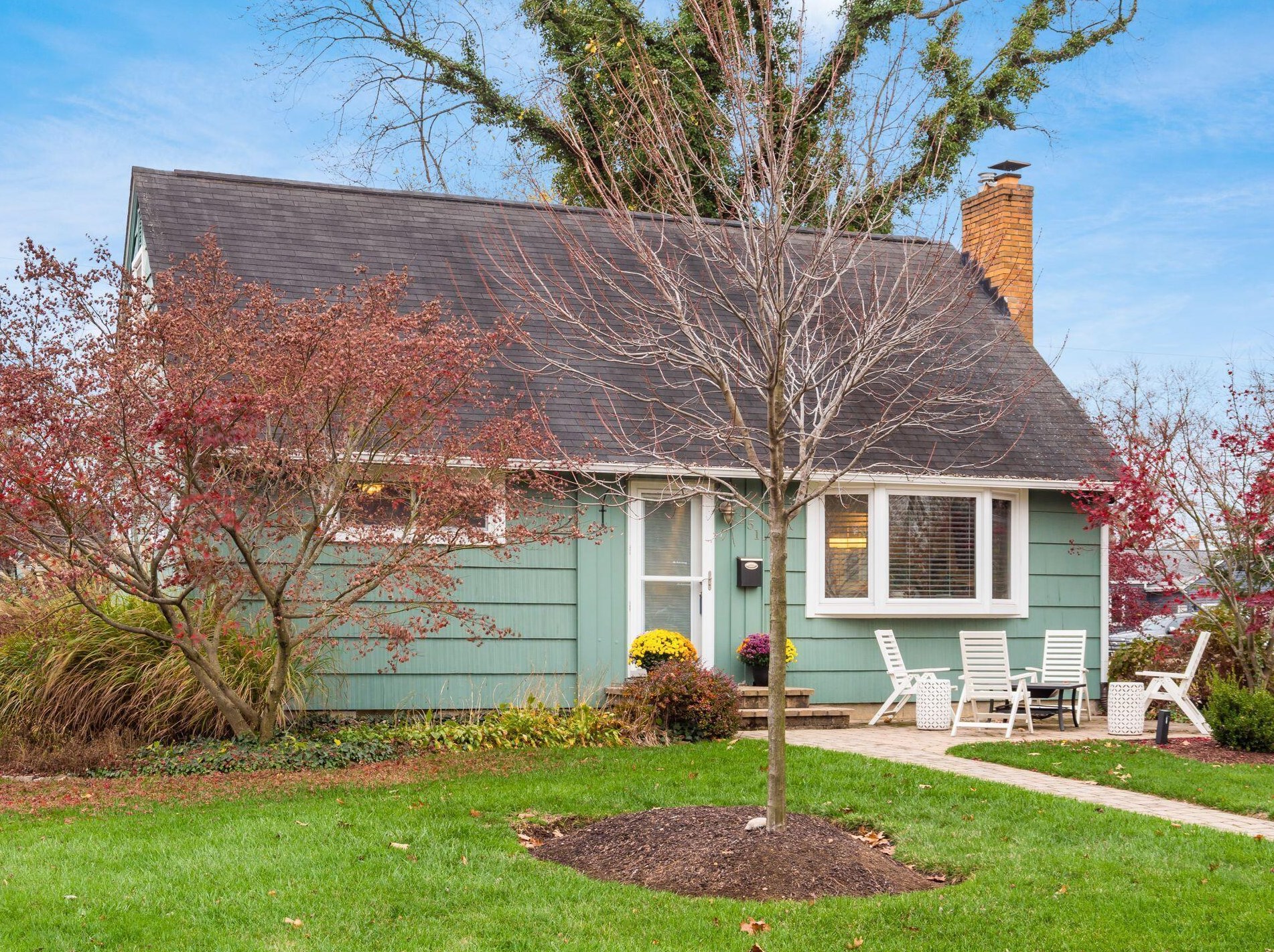 2451 Shrewsbury Rd, Columbus, OH 43221-1233