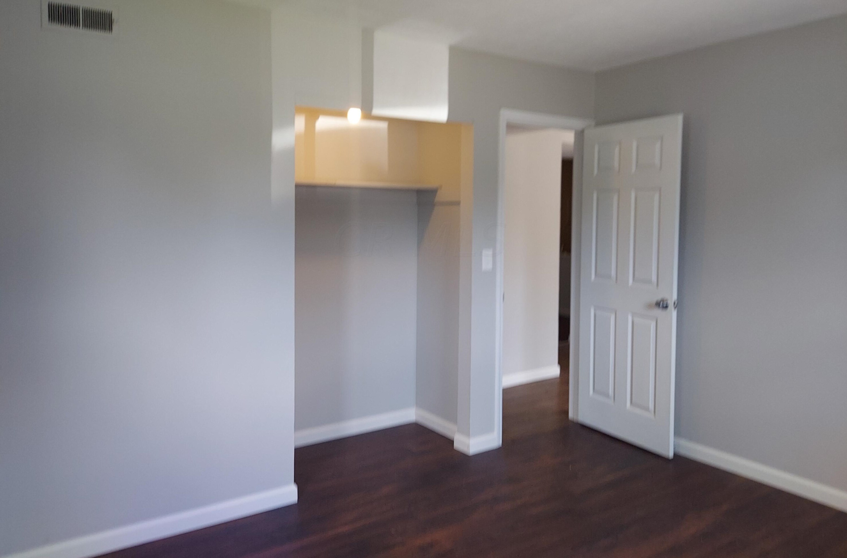 822 Whitethorne Ave, Columbus OH 43223-2025 exterior