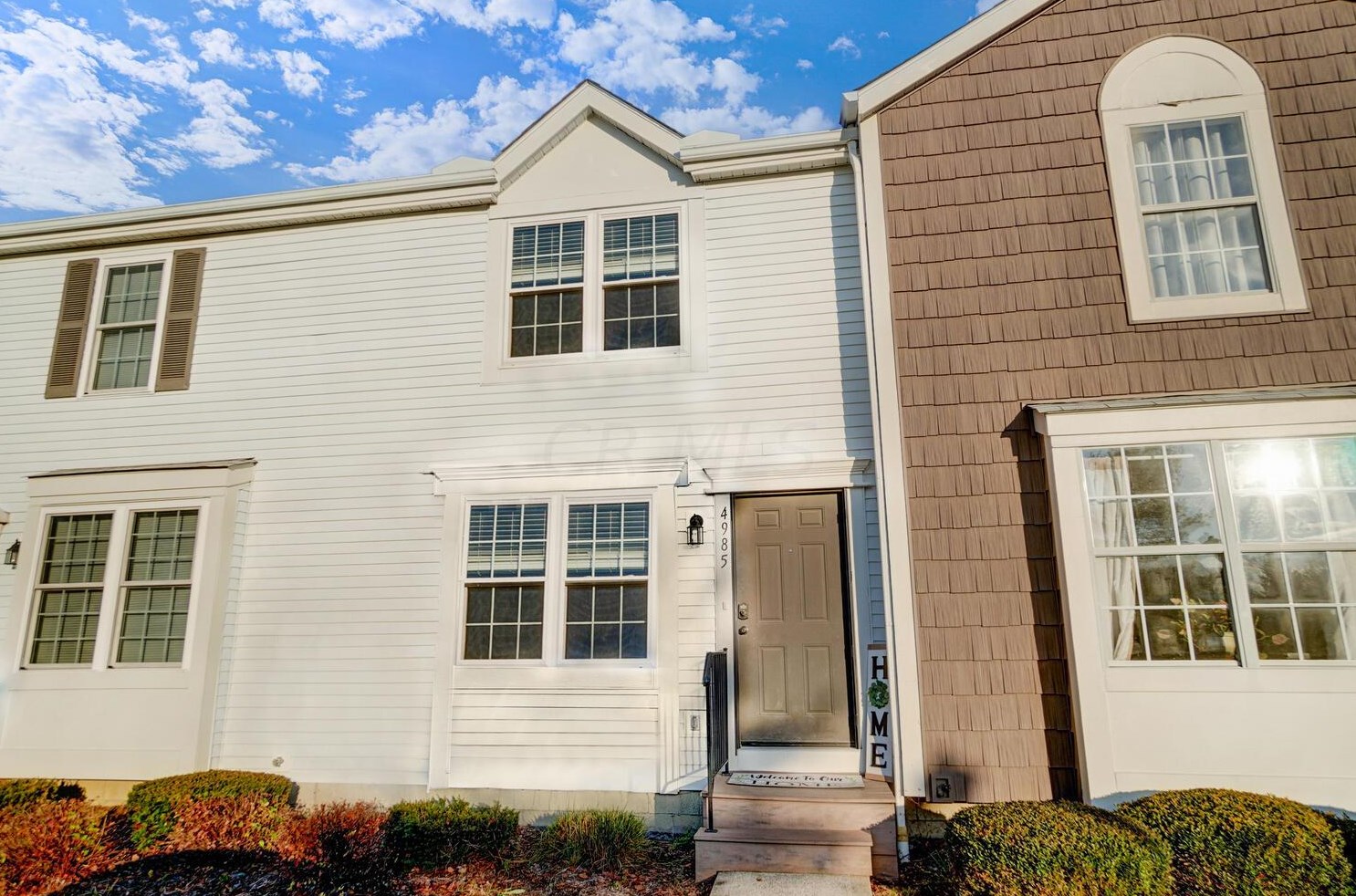 4985 Singleton Dr, Hilliard, OH 43026-8528
