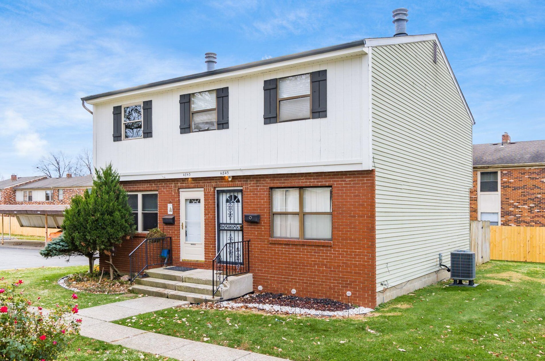 4843 Snowbird Cir, Columbus, OH 43229-5628