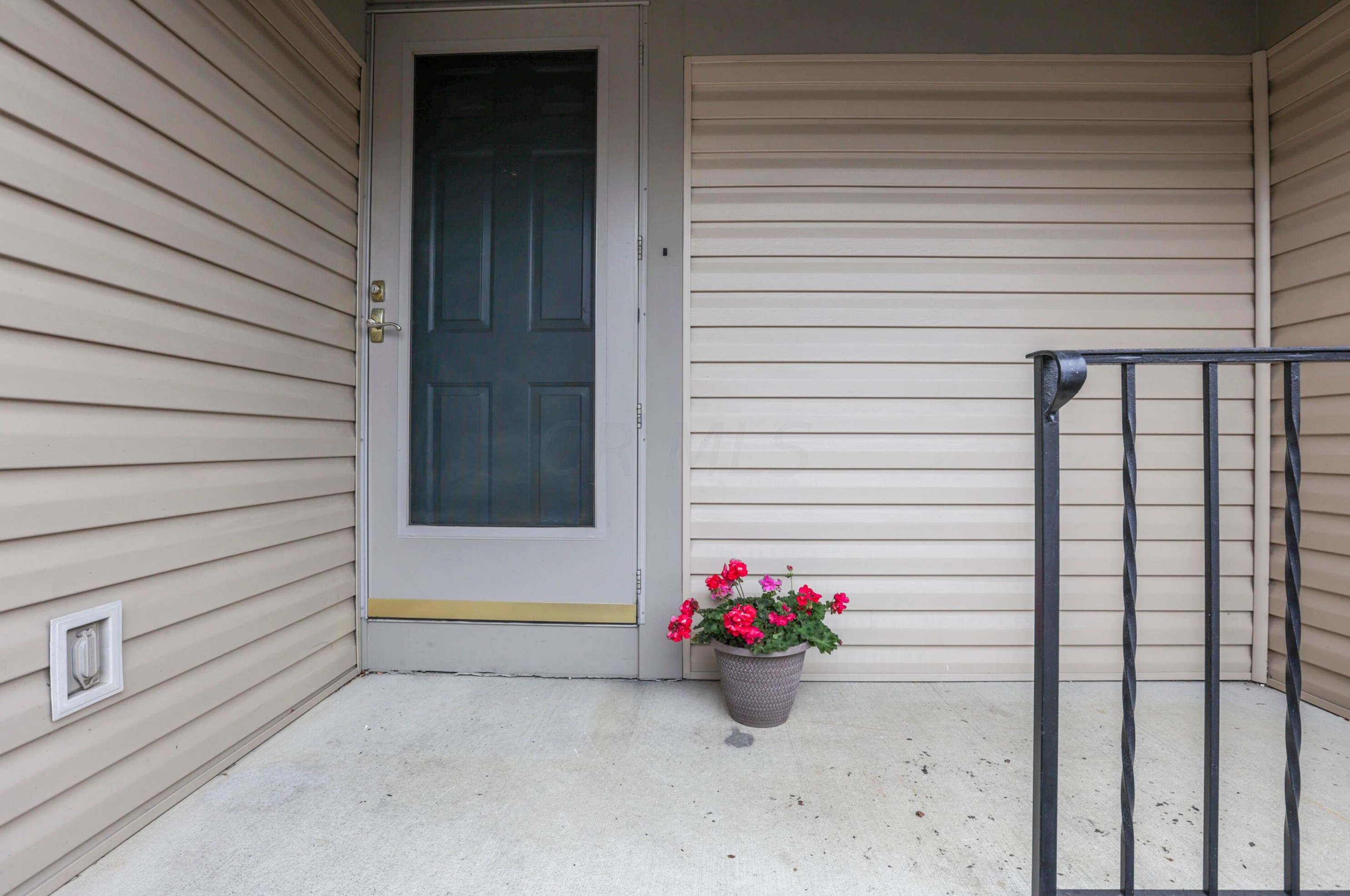 5693 Mango Ln, Hilliard, OH 43026-7660