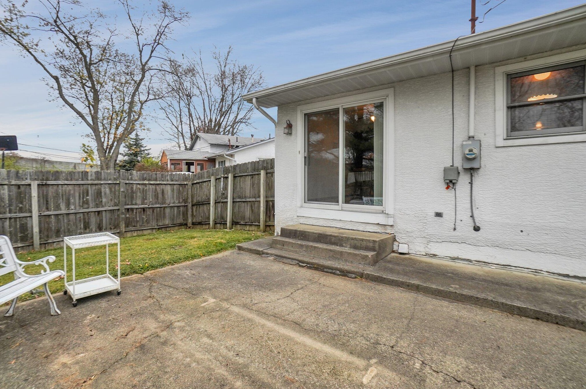 6569 Bosworth Sq, Columbus OH 43229-1328 exterior