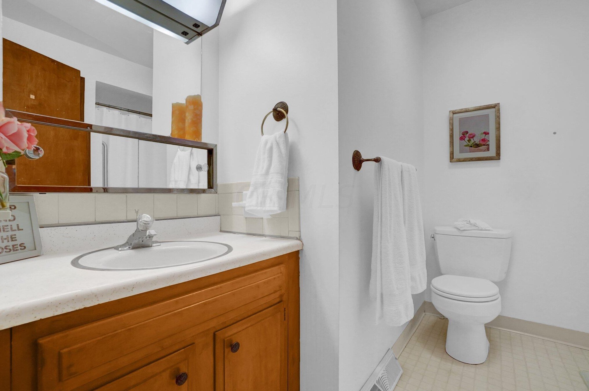 6569 Bosworth Sq, Columbus OH 43229-1328 exterior