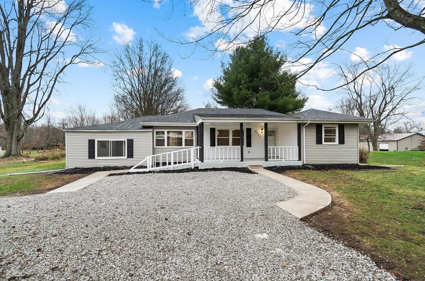 4731 York Sw Rd, Pataskala, OH 43062