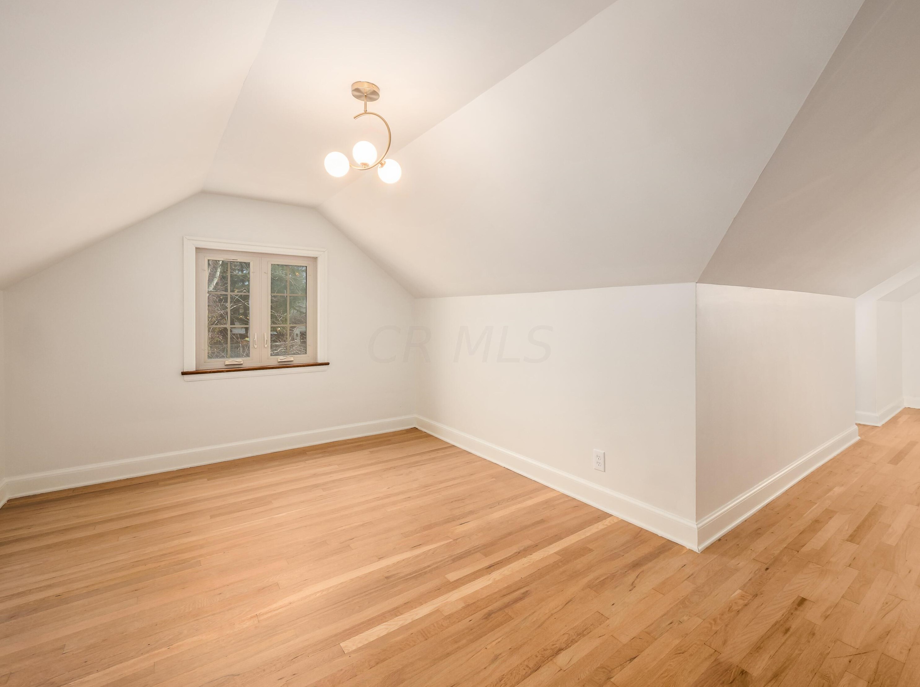 2529 Broad St, Columbus OH  43204-3322 exterior