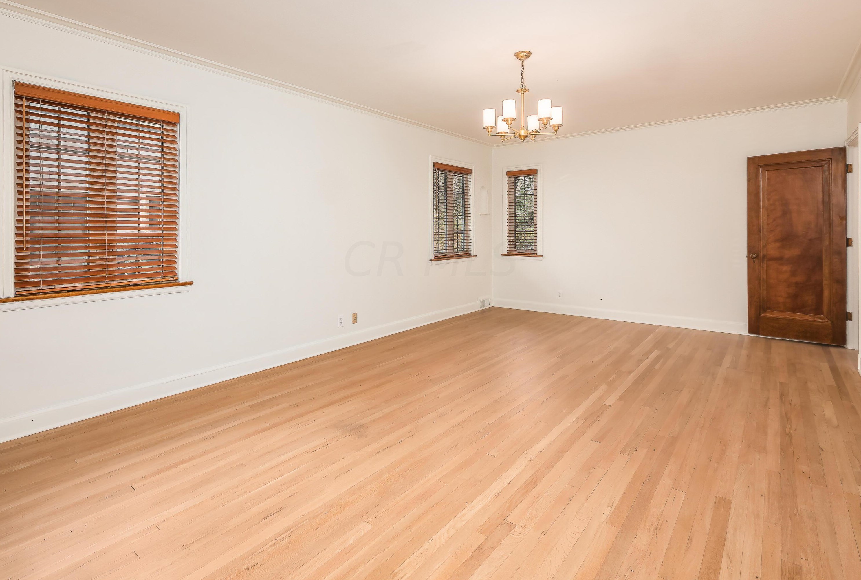 2529 Broad St, Columbus OH  43204-3322 exterior