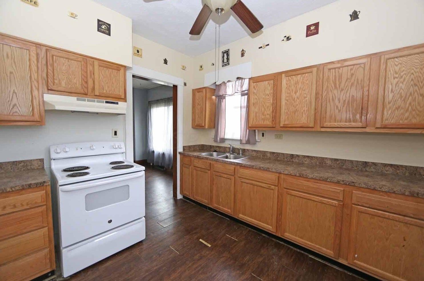 35 Taylor Rd, Mount Vernon, OH 43050