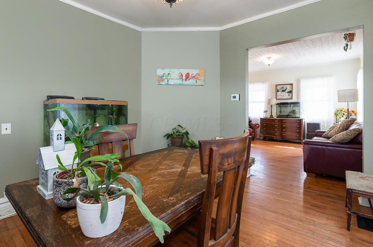 223 Monroe Ave, Columbus OH 43203-1443 exterior