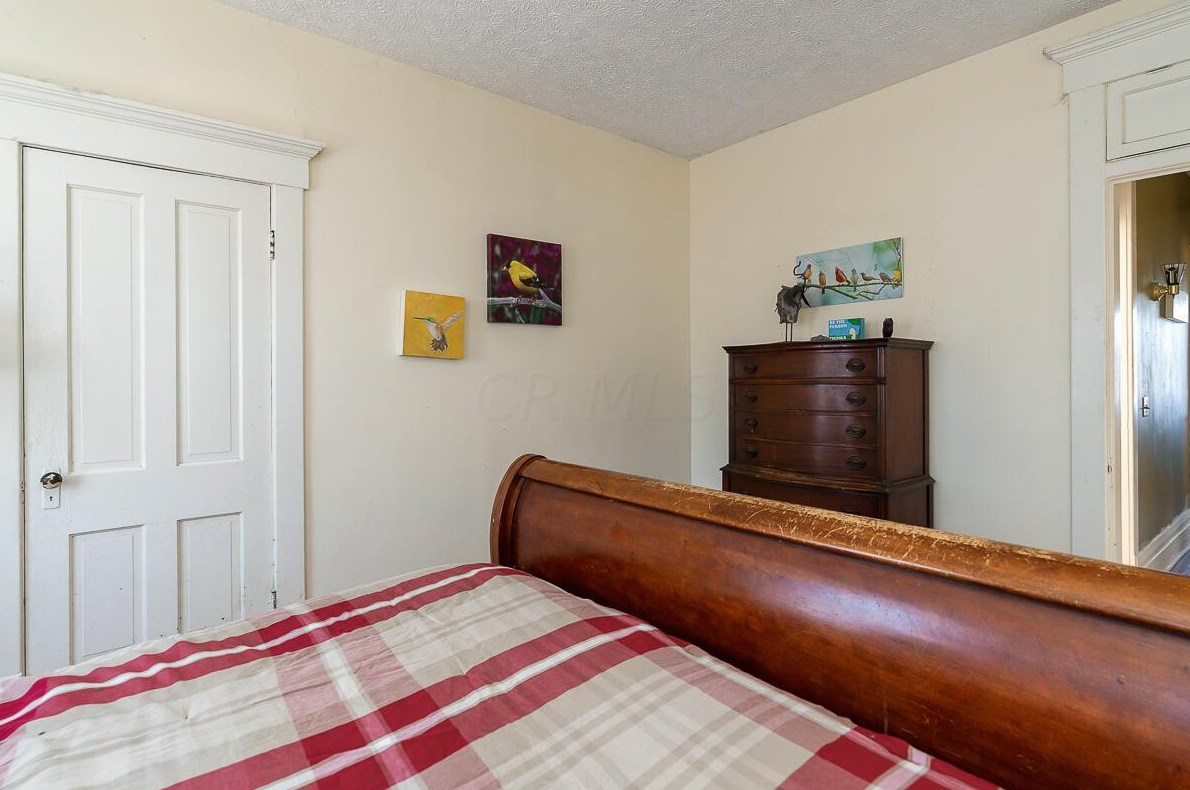 223 Monroe Ave, Columbus OH 43203-1443 exterior