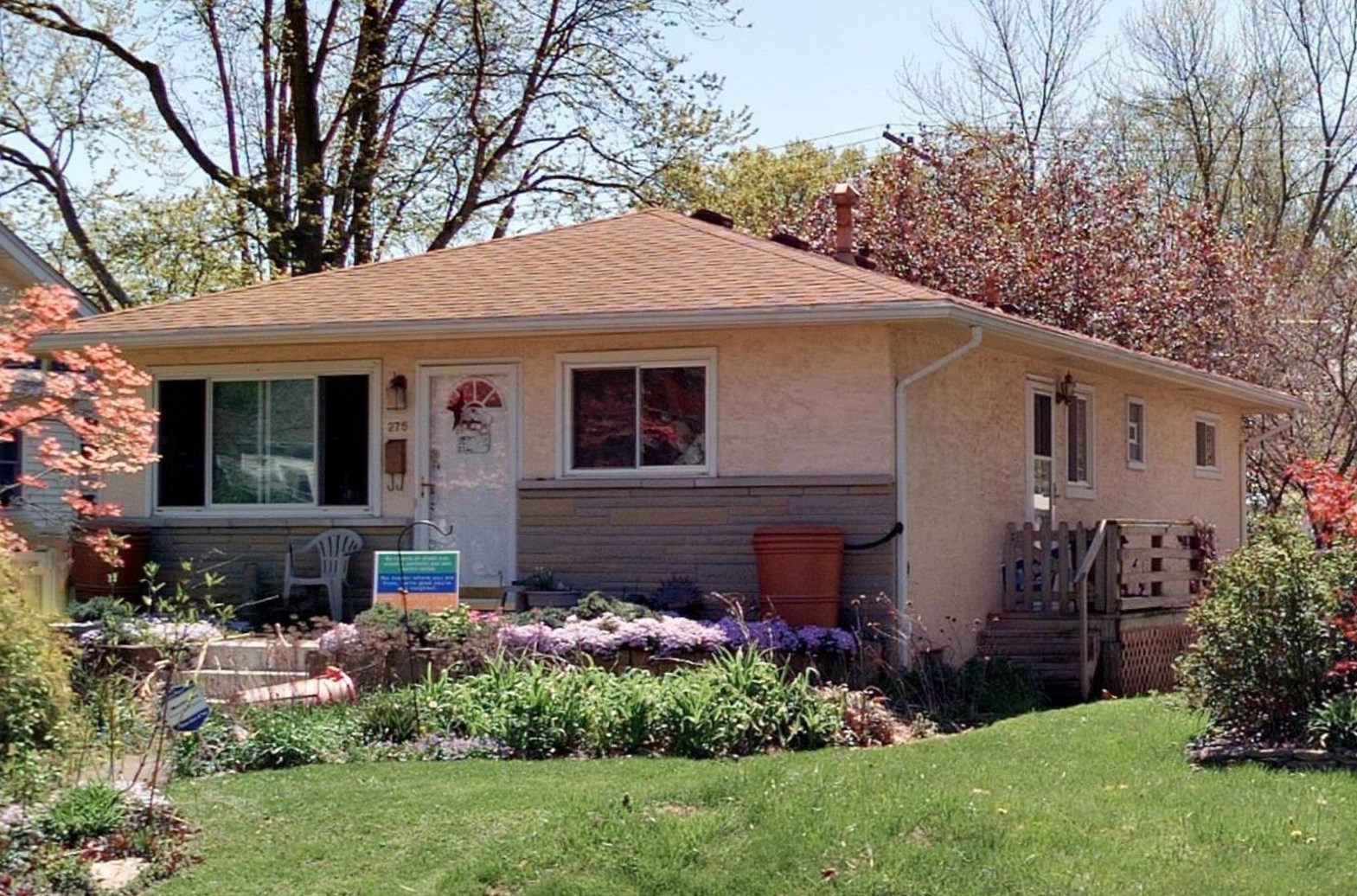 275 Royal Forest Blvd, Columbus, OH 43214-2127