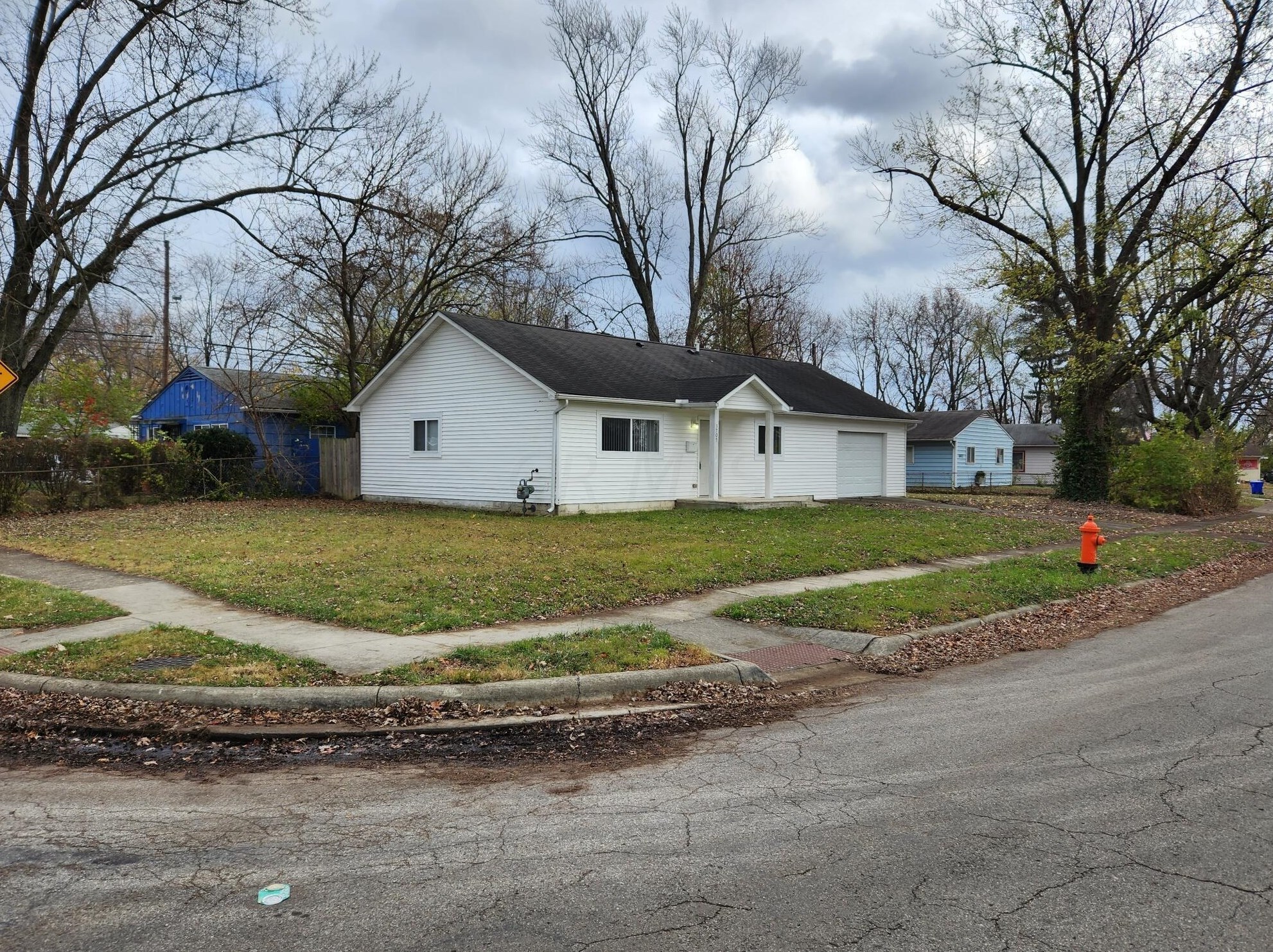 3705 Deshler Ave, Columbus, OH 43227-3337